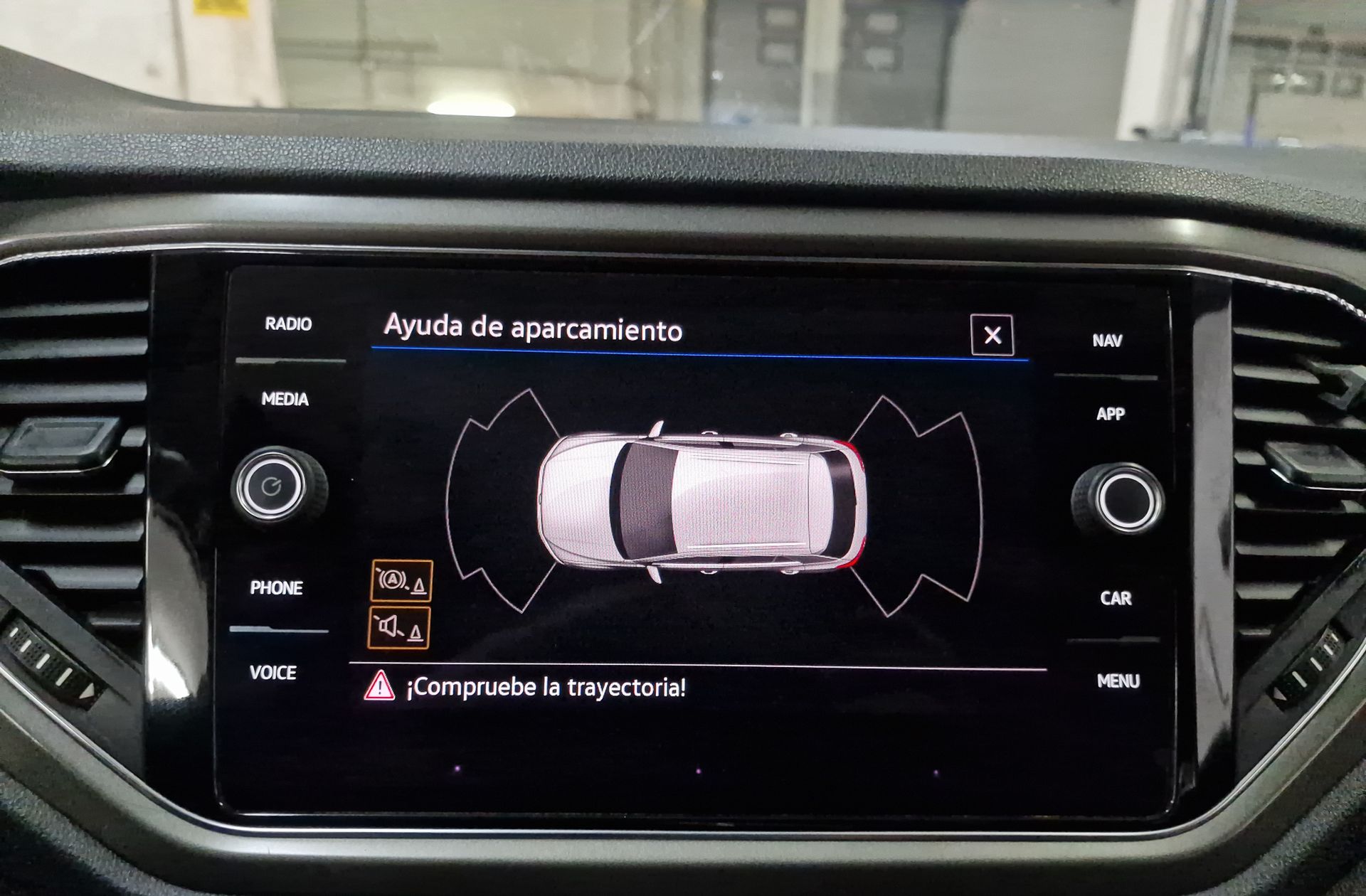 Volkswagen T-Roc Advance 1.0 TSI - foto 12