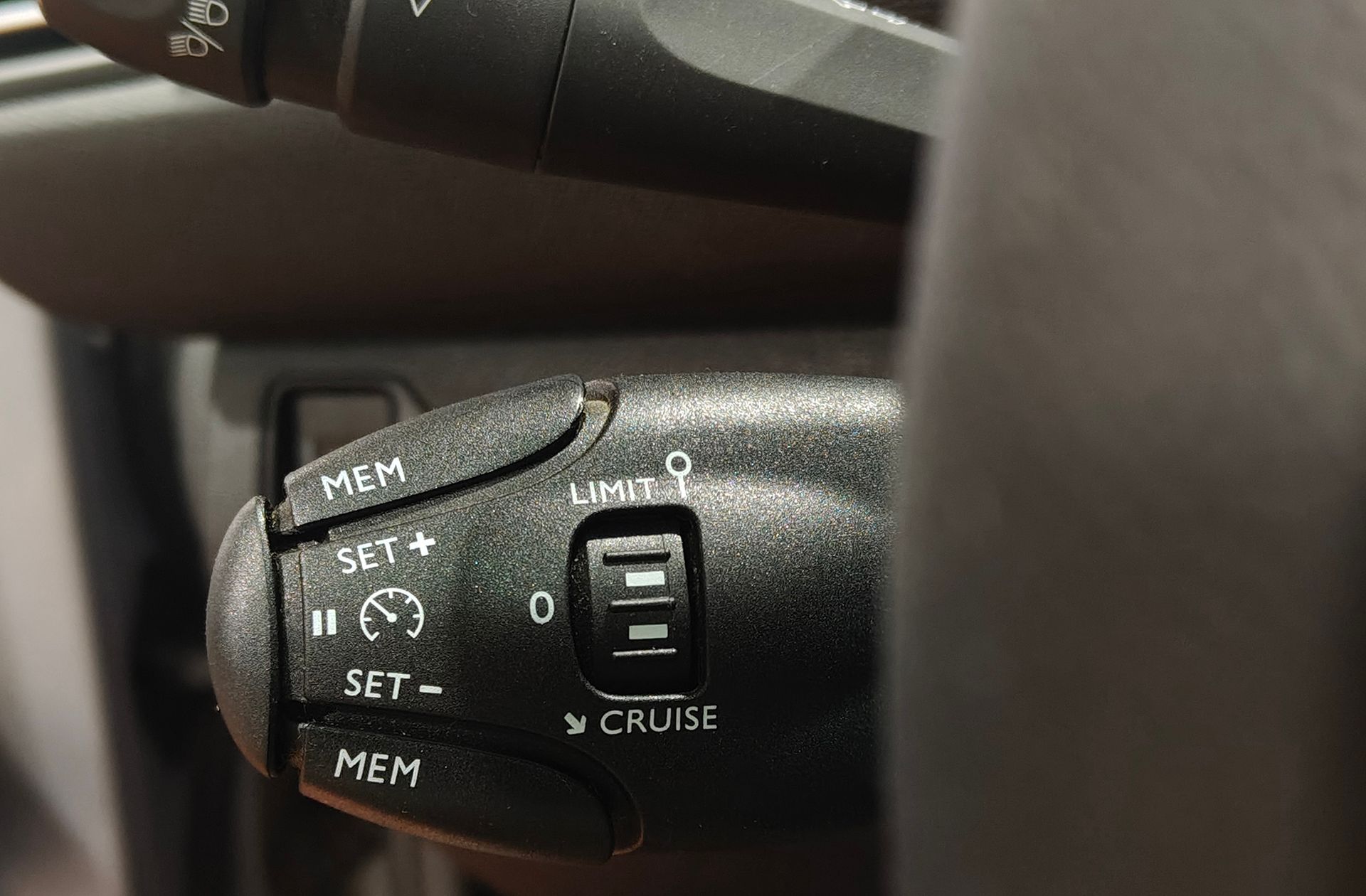 Peugeot 308 PureTech 130 Active EAT6 - foto 23
