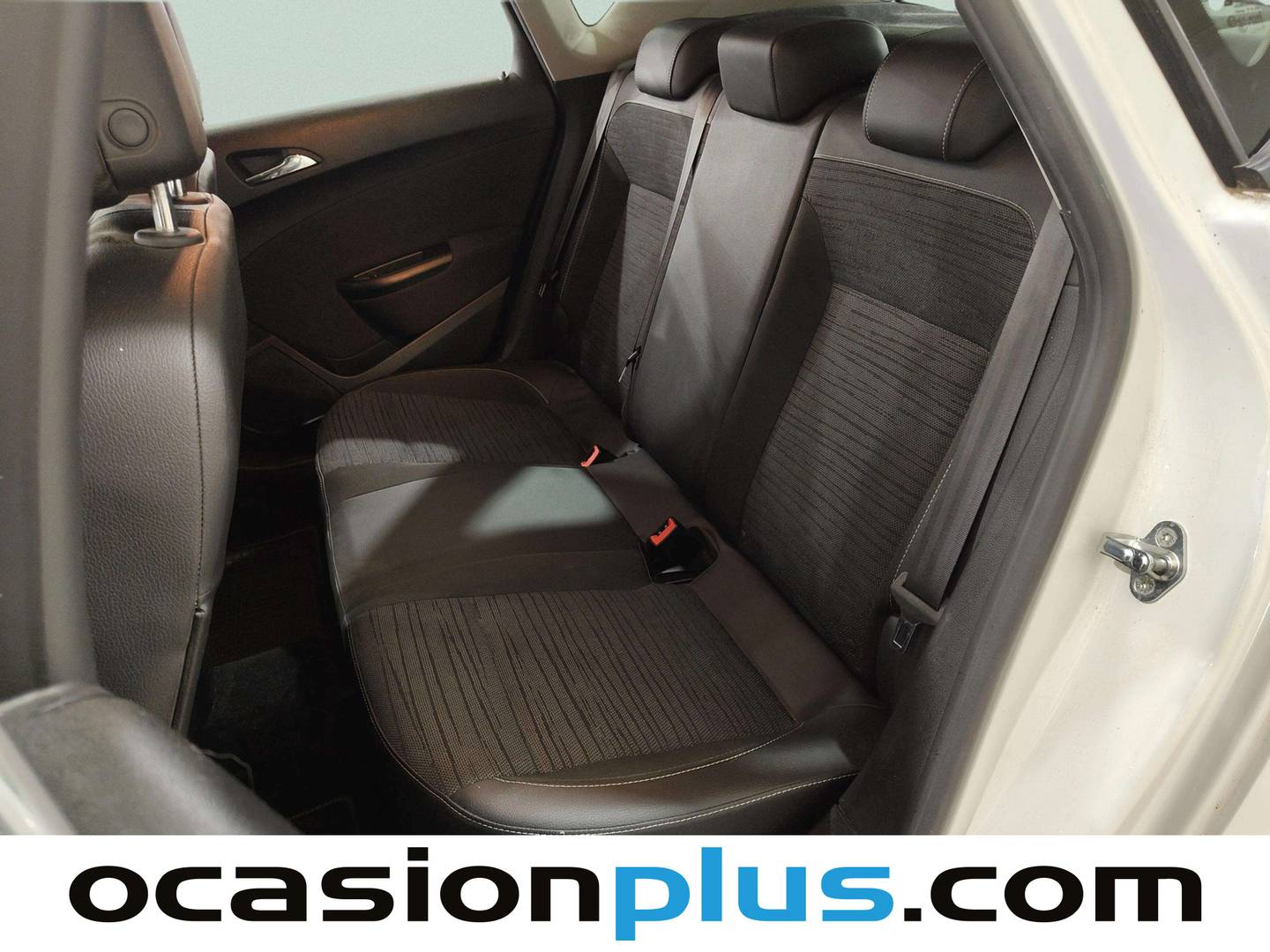 Foto asientos traseros Opel Astra Opel Astra 1.6 CDTI S&S Excellence (110 CV)