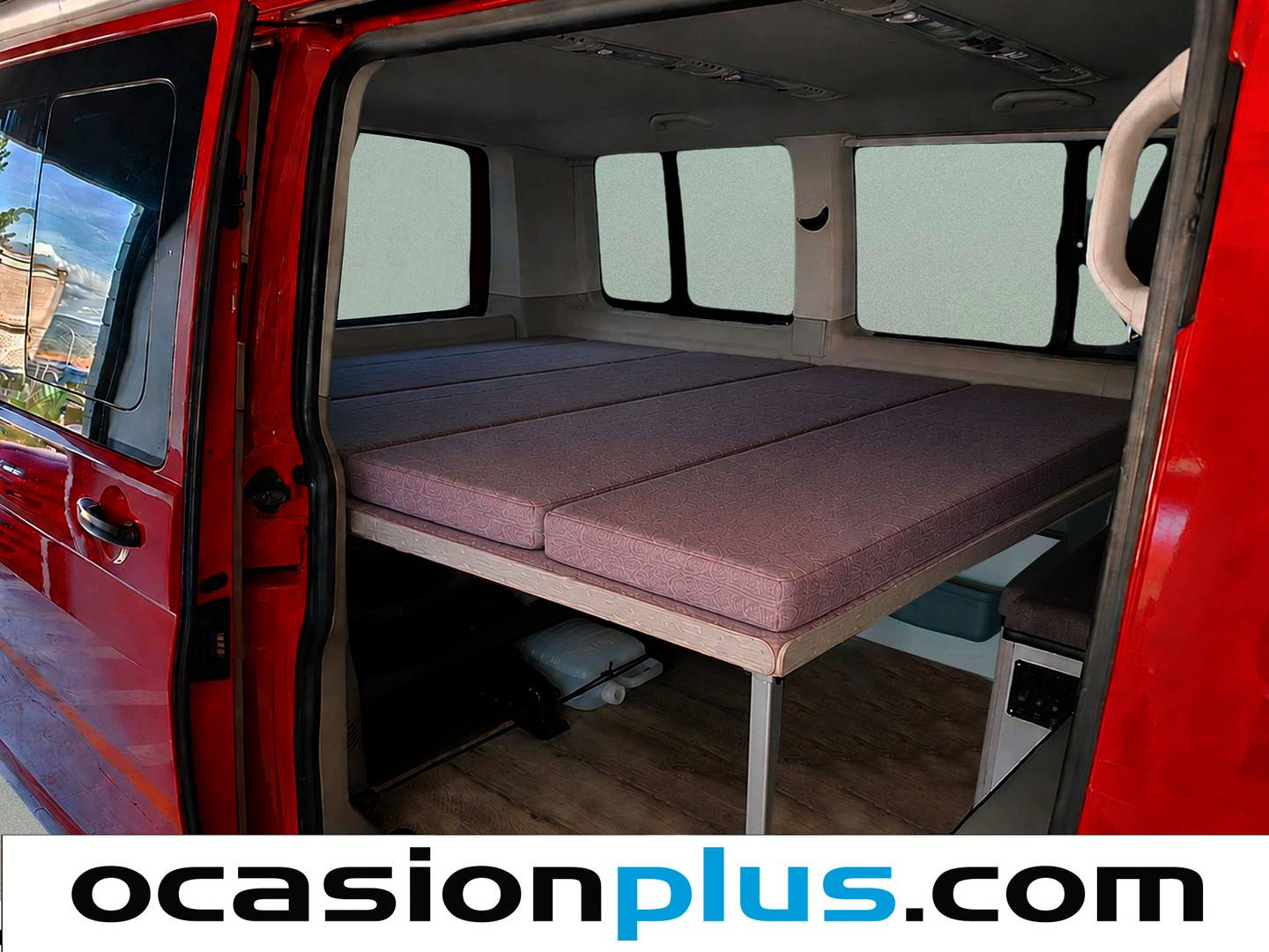 Equipamiento del Volkswagen Caravelle Volkswagen Caravelle Trendline Batalla Corta 2.0 TDI BMT (102 CV)
