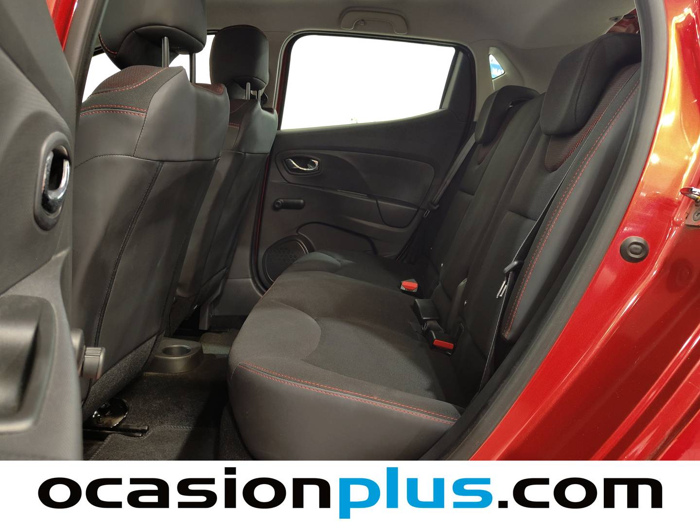 Foto asientos traseros Renault Clio Renault Clio 1.2 16v Authentique (75 CV)