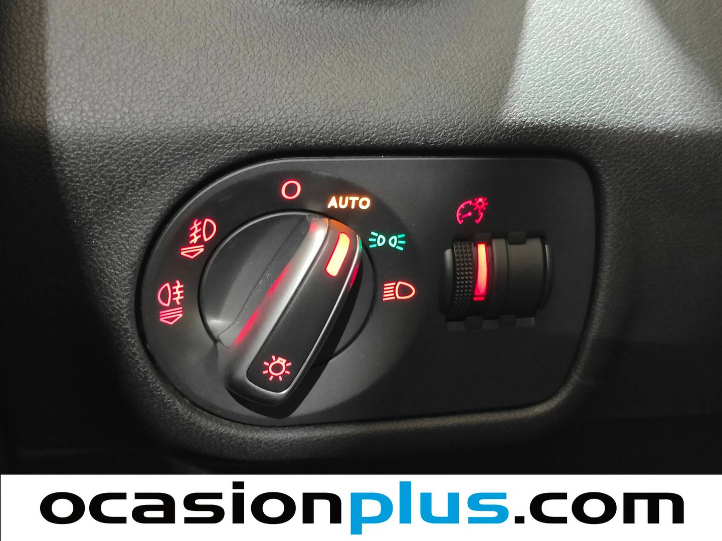 Equipamiento del Audi A1 Audi A1 Sportback Attraction 1.6 TDI (116 CV)