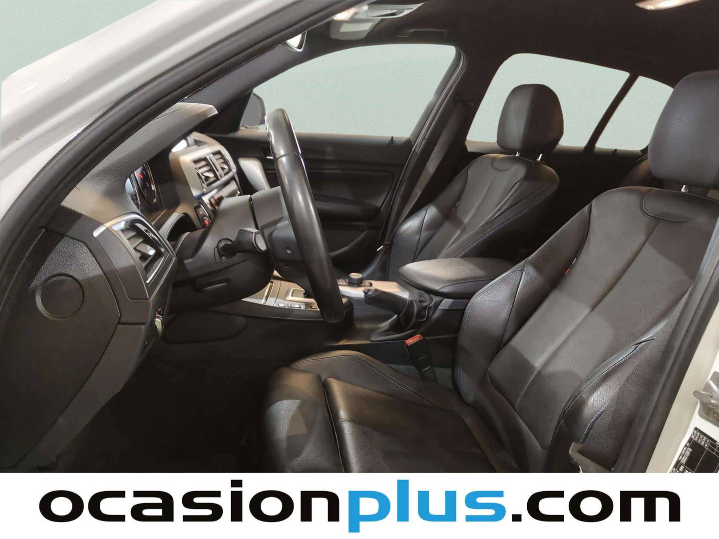 Foto asientos delanteros BMW Serie 1 BMW Serie 1 118d (150 CV)