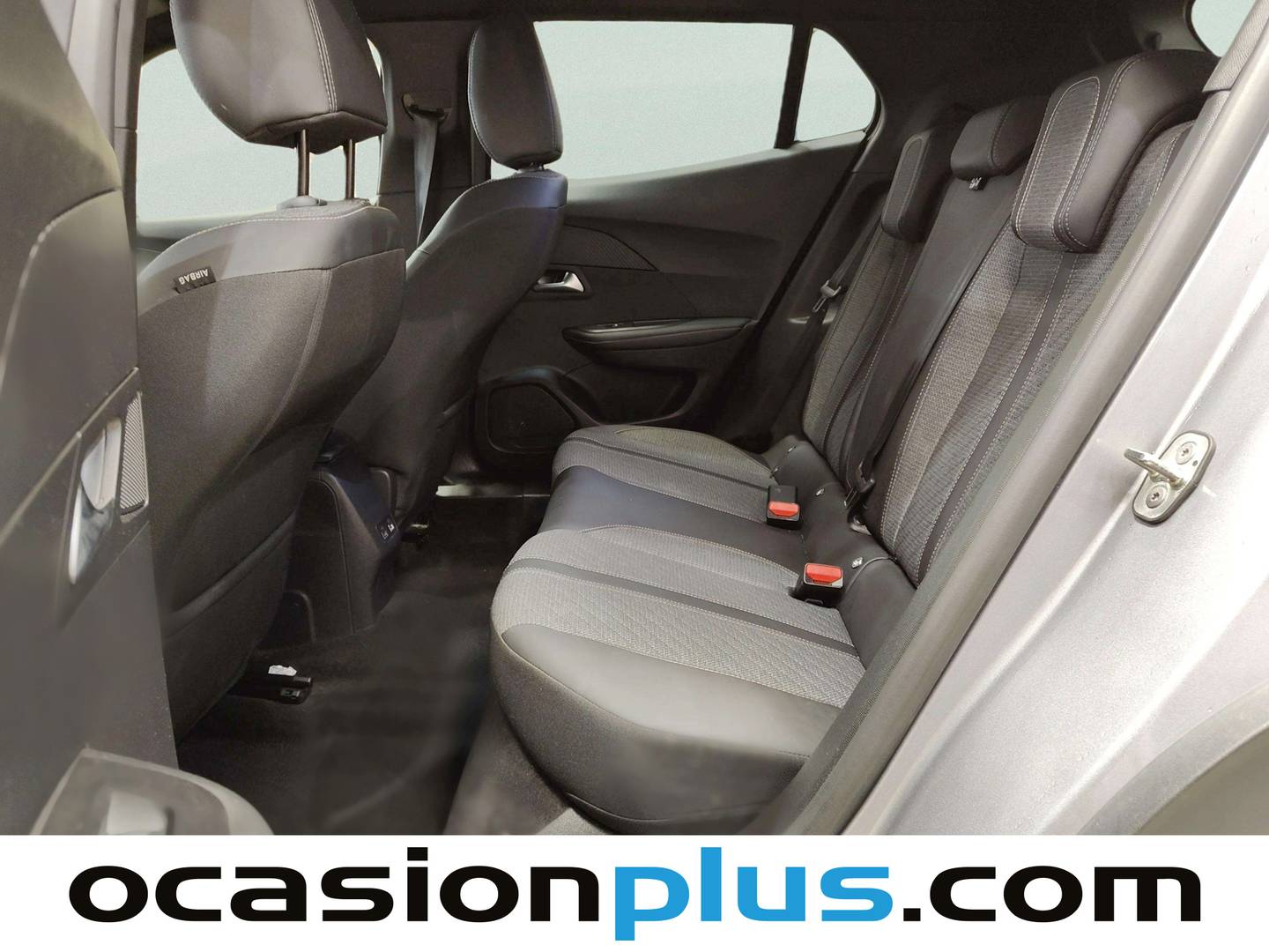 Foto asientos traseros Peugeot 2008 Peugeot 2008 Allure Hybrid eDCS6 (145 CV)