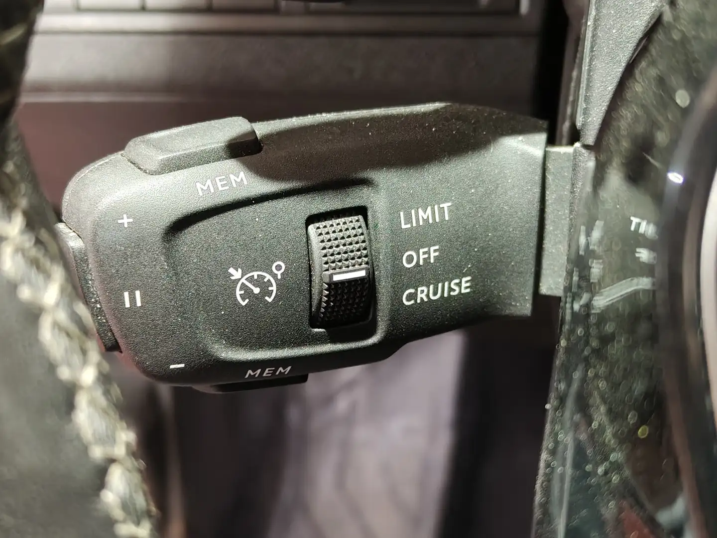 Foto Peugeot 5008 Peugeot 5008 PureTech 130 S&S Allure Pack EAT8 (130 CV) 7 Plazas