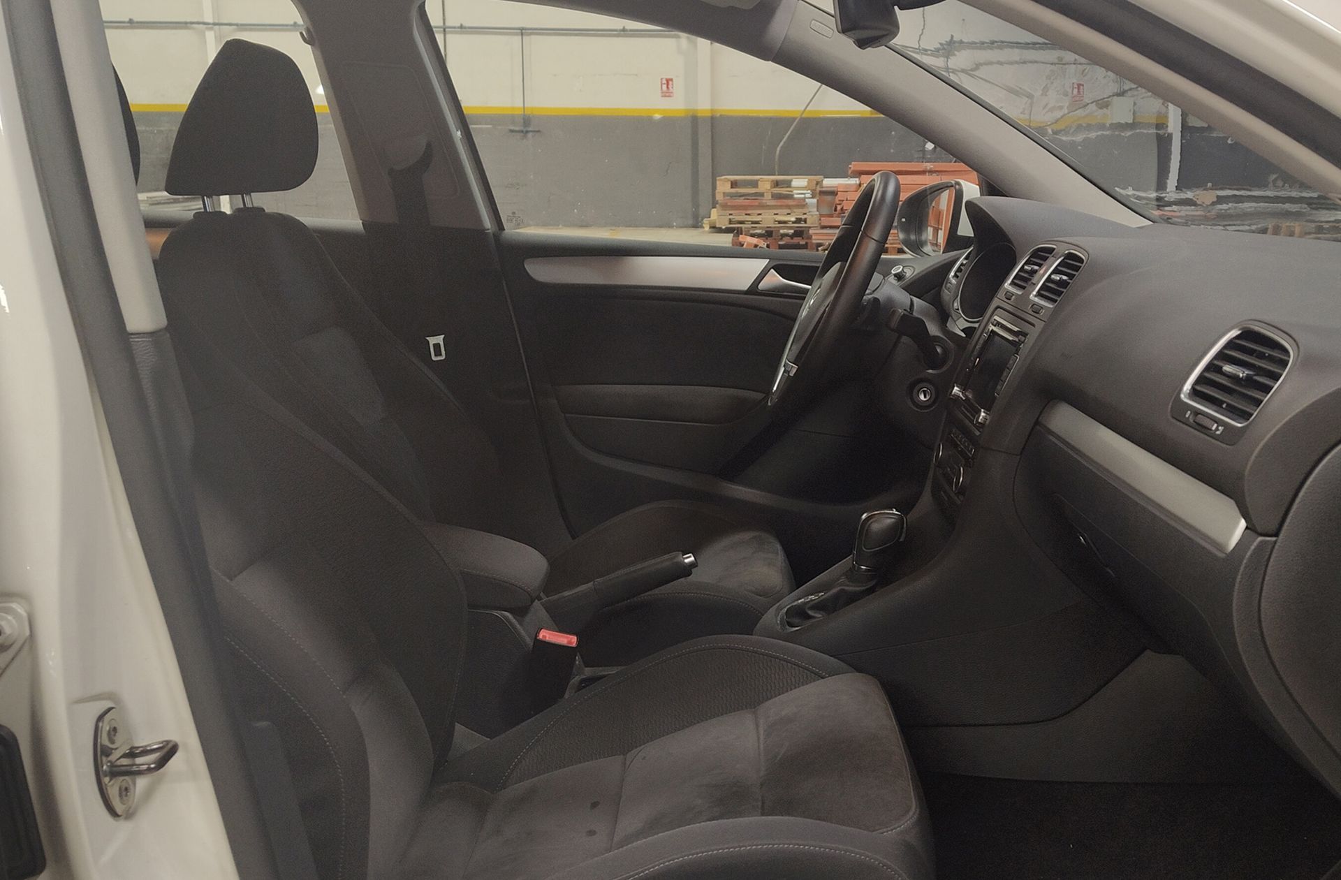 Volkswagen Golf Sport 1.6 TDI CR DSG Pack R-Line - foto 16