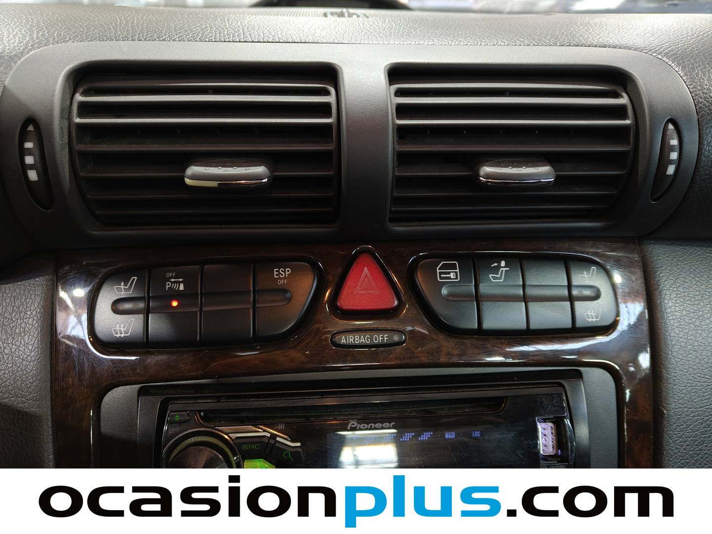 Extras y acabados del Mercedes Clase C Mercedes Clase C C C 270 CDI Elegance (170 CV)