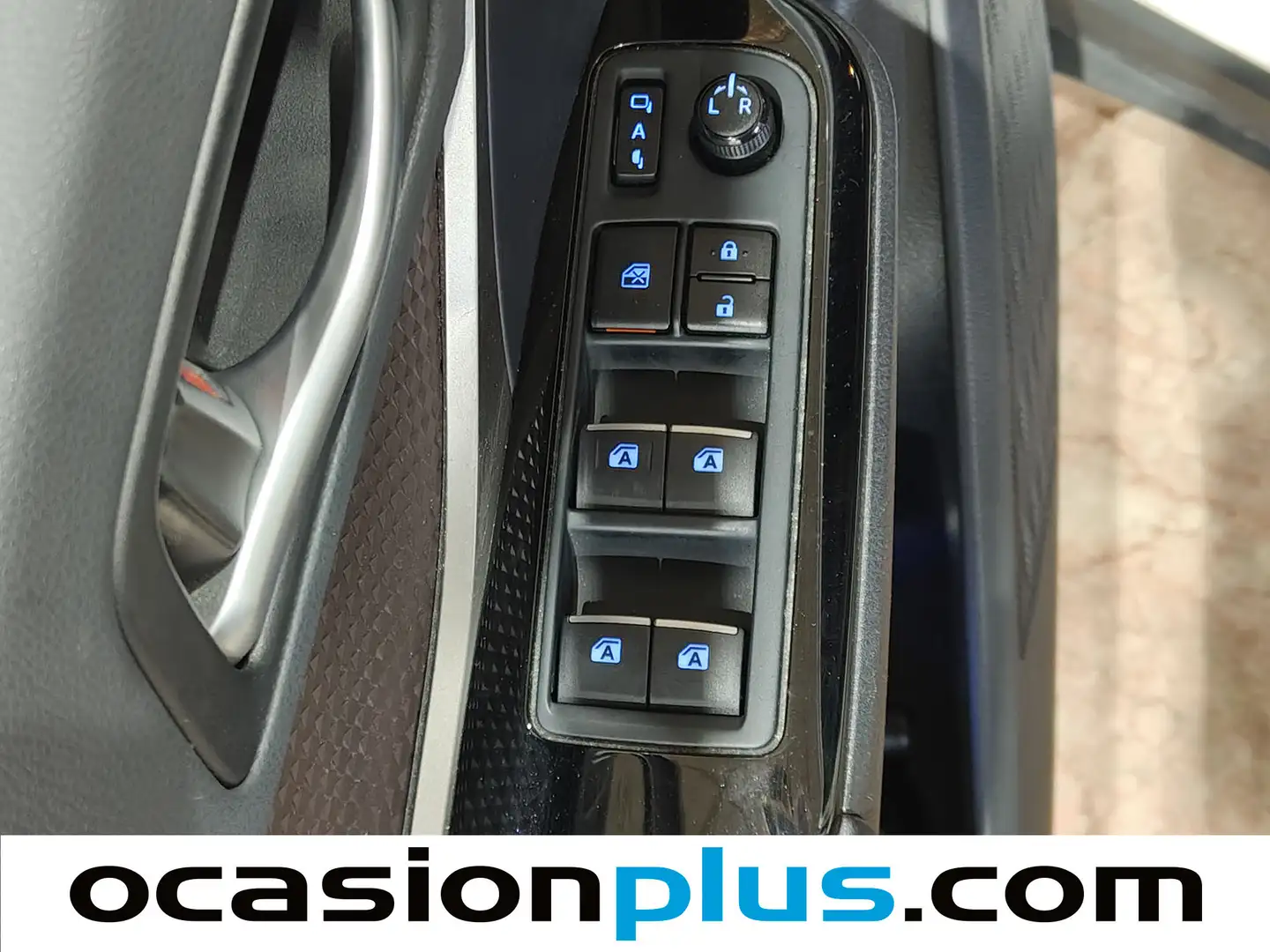 Foto Toyota C-HR Toyota C-HR 1.8 125H Style Plus (122 CV)