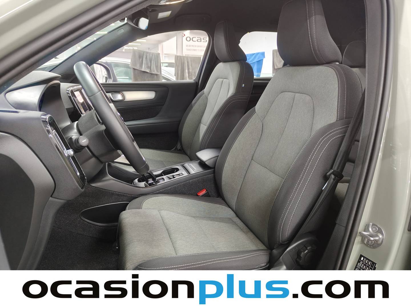 Foto Volvo XC40 Volvo XC40 B3 G Core Auto (163 CV)