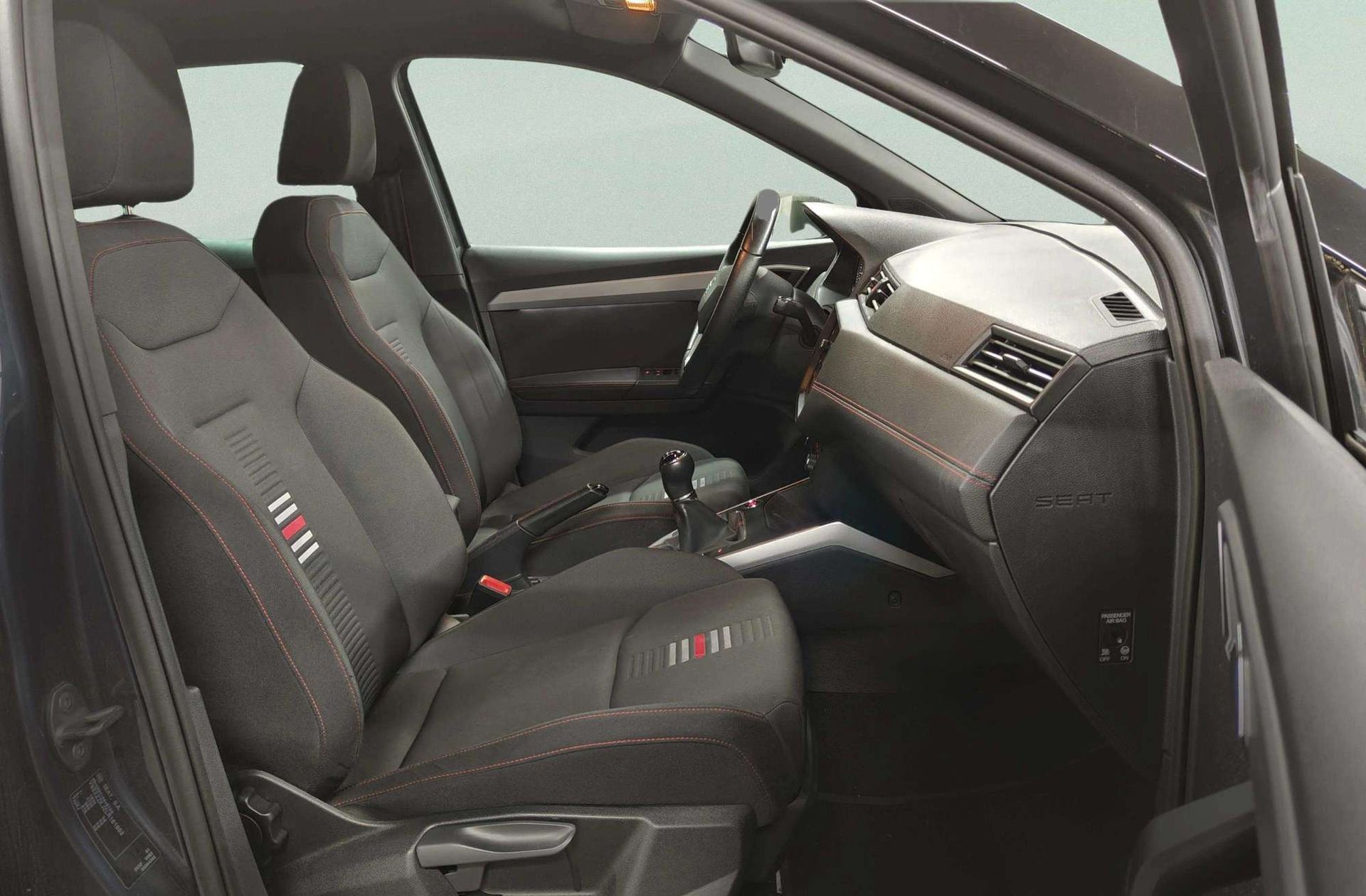 SEAT Arona 1.0 TSI Ecomotive FR - foto 18