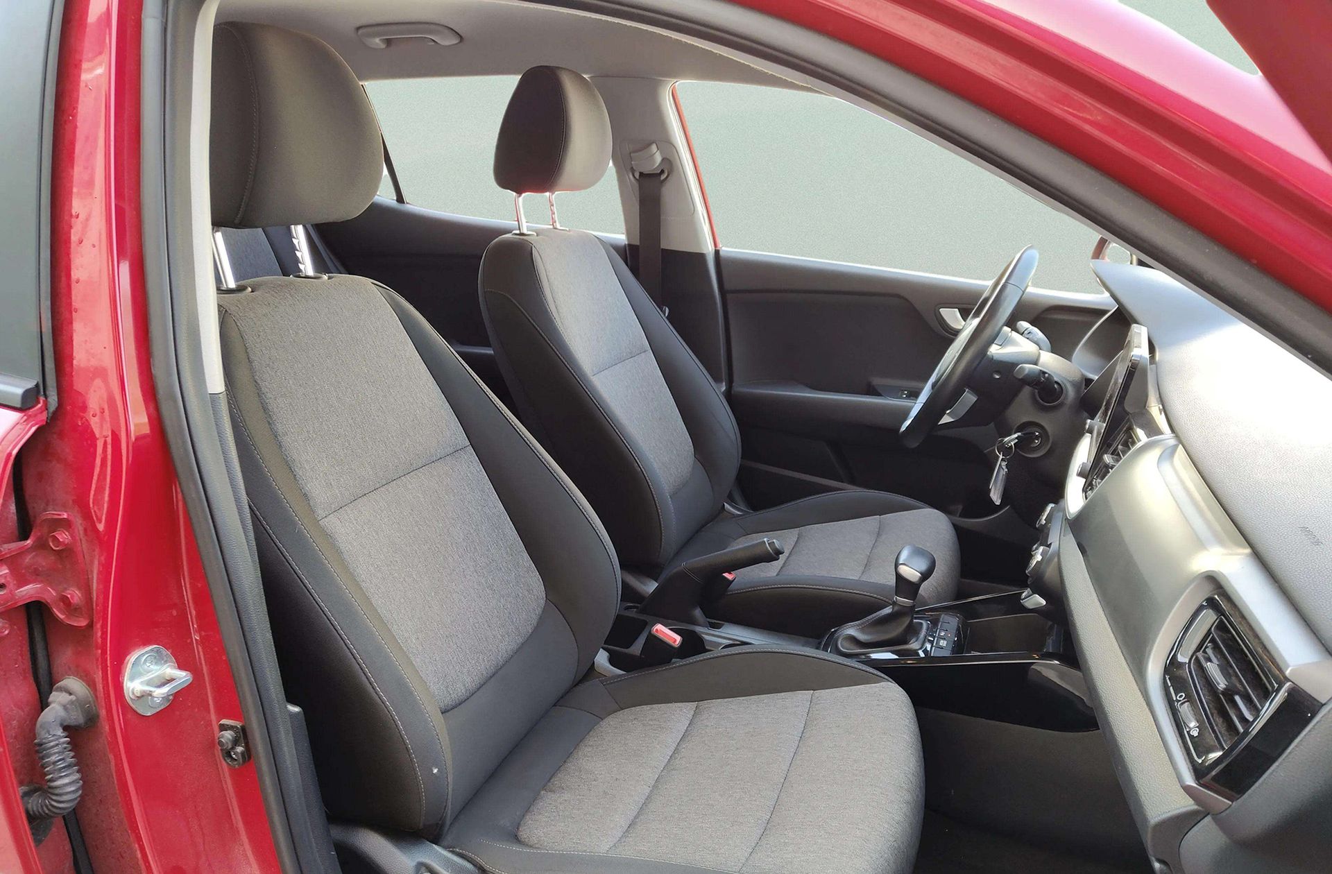 Kia Stonic 1.0 T-GDi Drive DCT - foto 18