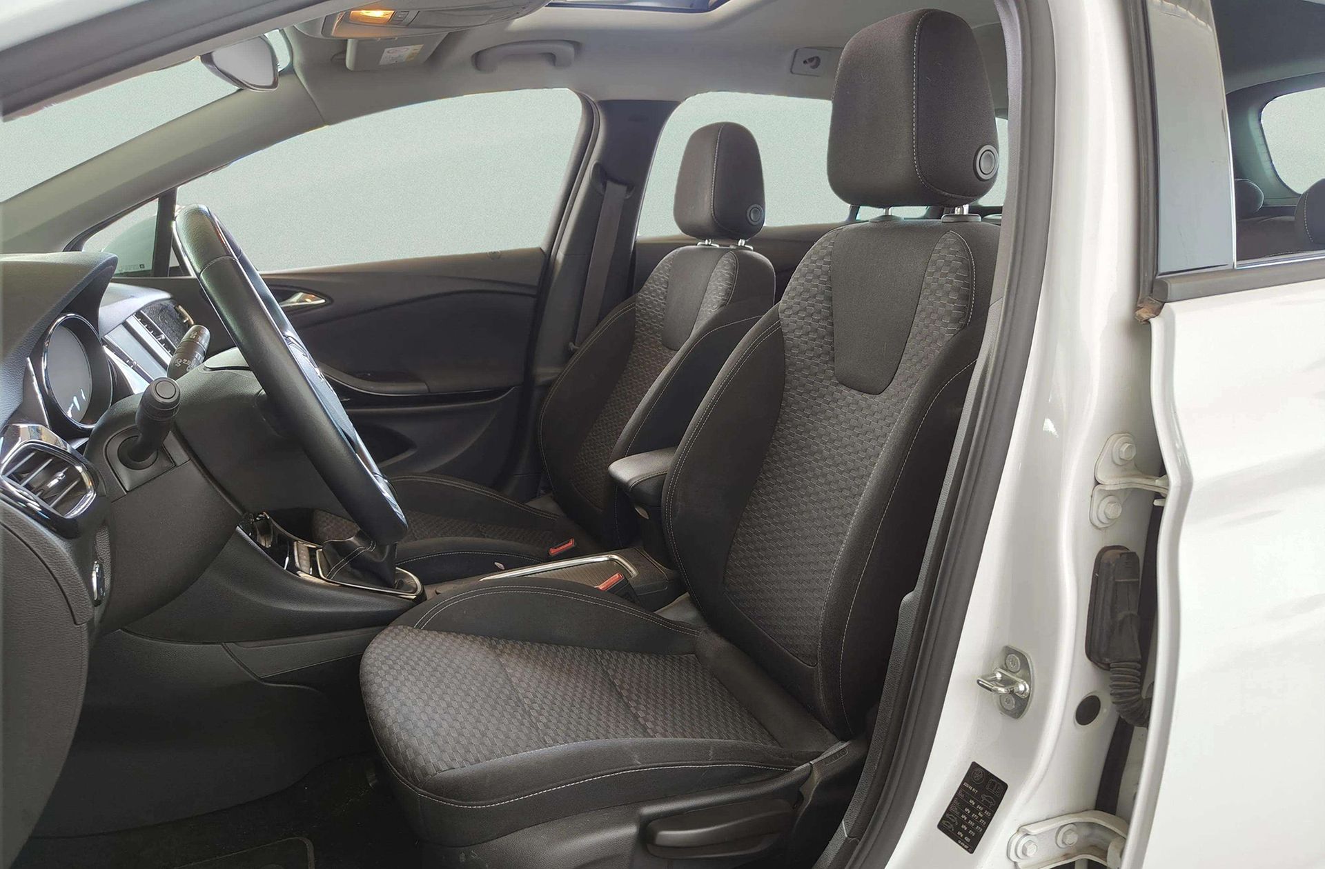 Opel Astra Sports Tourer 1.6 CDTI Dynamic - foto 12