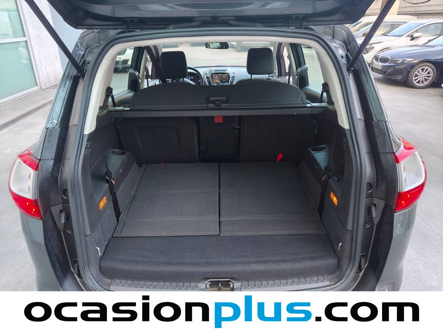 Foto Ford Grand C-Max Ford Grand C-Max 1.5 TDCI Trend+ Powershift (120 CV) siete plazas