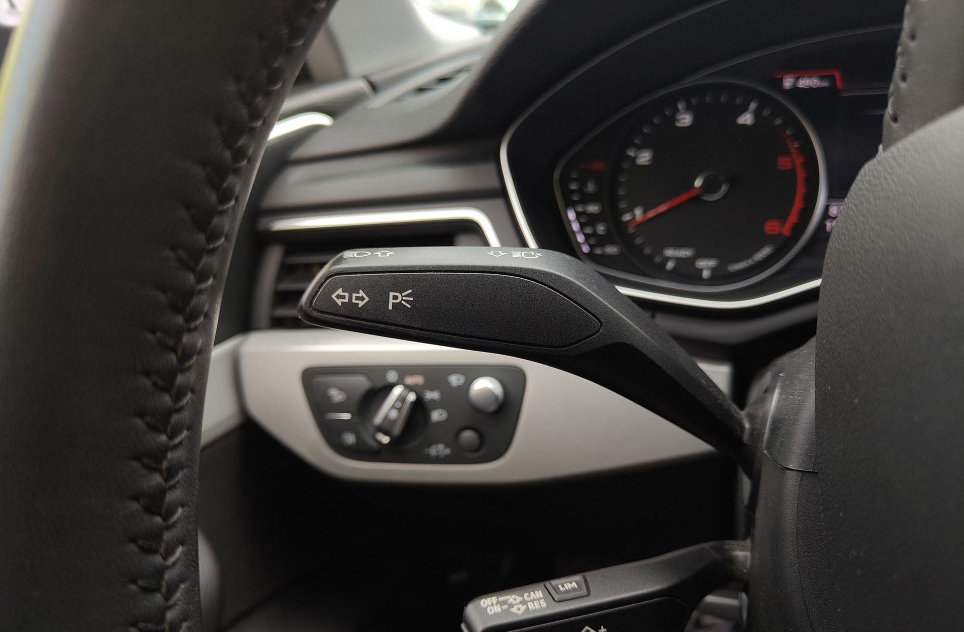 Audi A4 Avant Advanced 40 TDI S tronic - foto 32