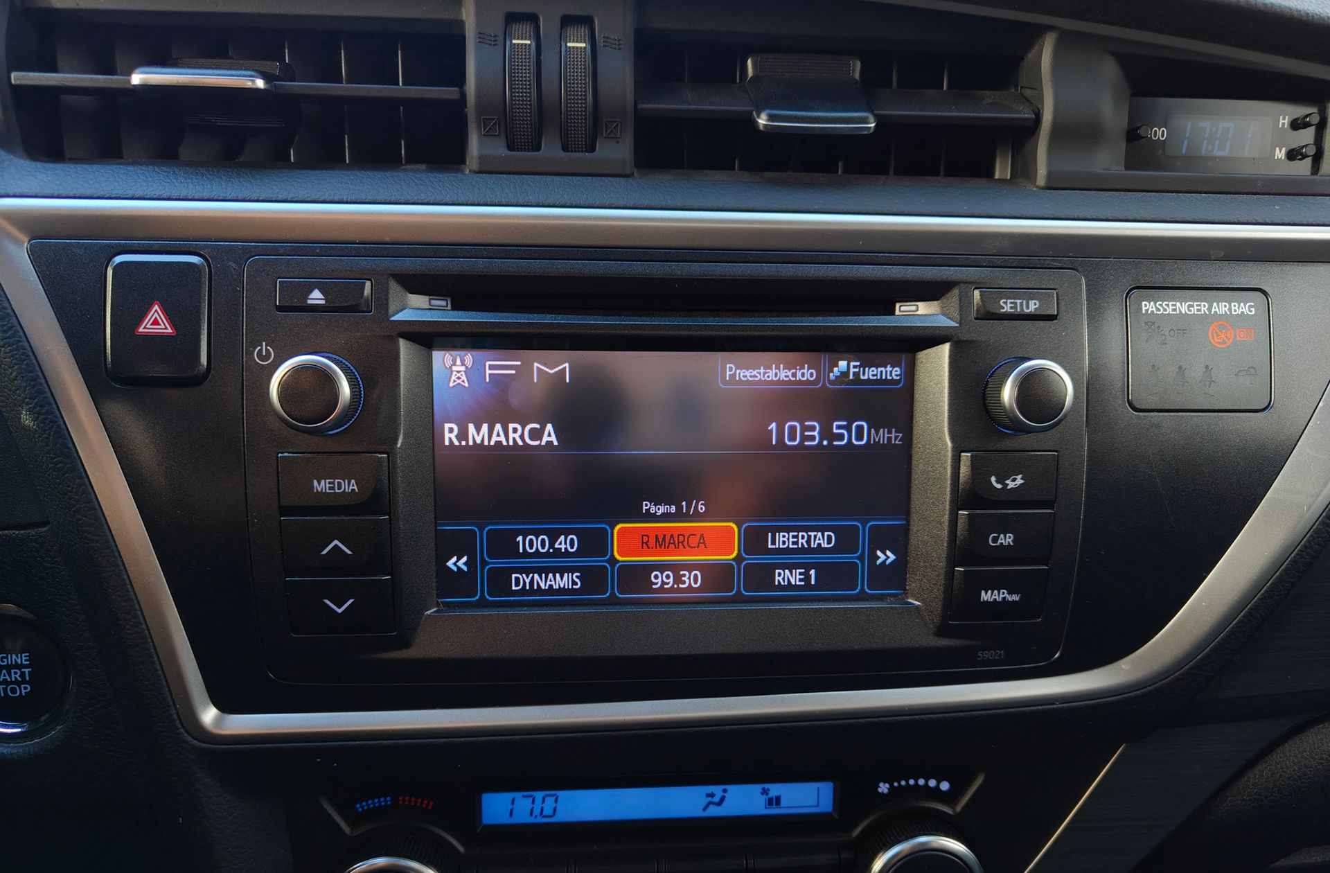 Toyota Auris 120D Touring Sports Active - foto 29