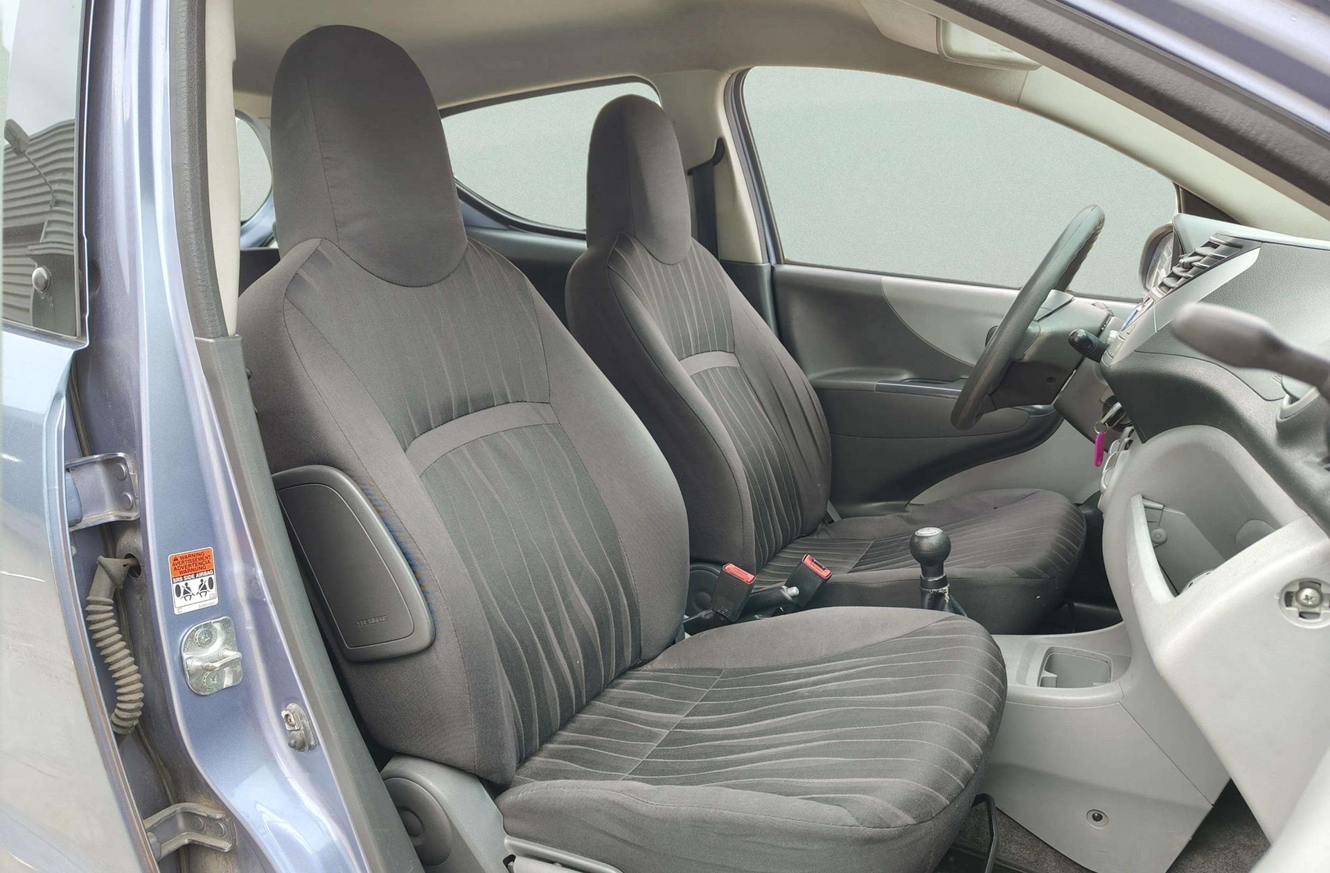 Nissan Pixo 1.0G Visia - foto 14