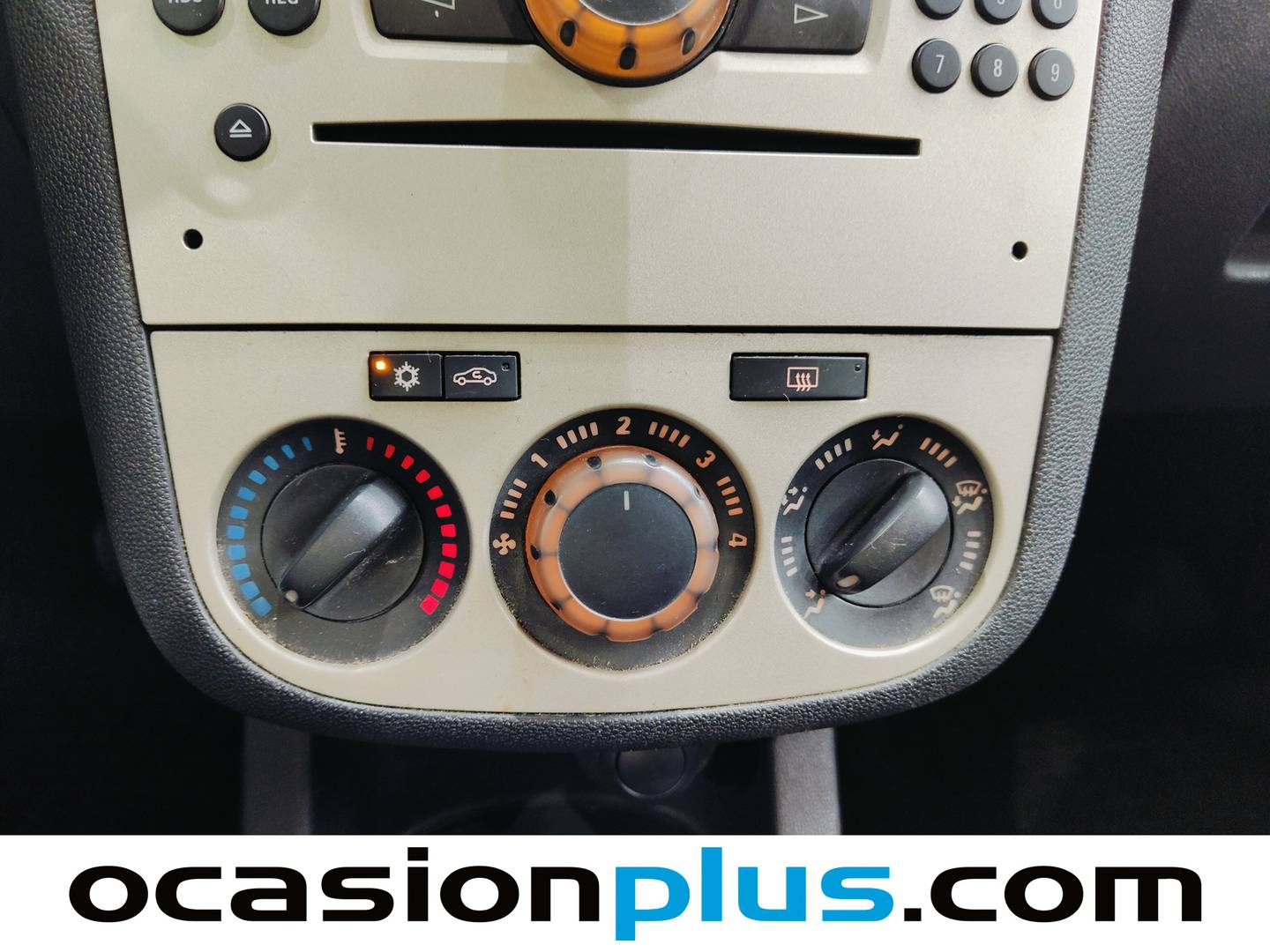 Extras y acabados del Opel Corsa Opel Corsa 1.3 CDTi Essentia (75 CV)