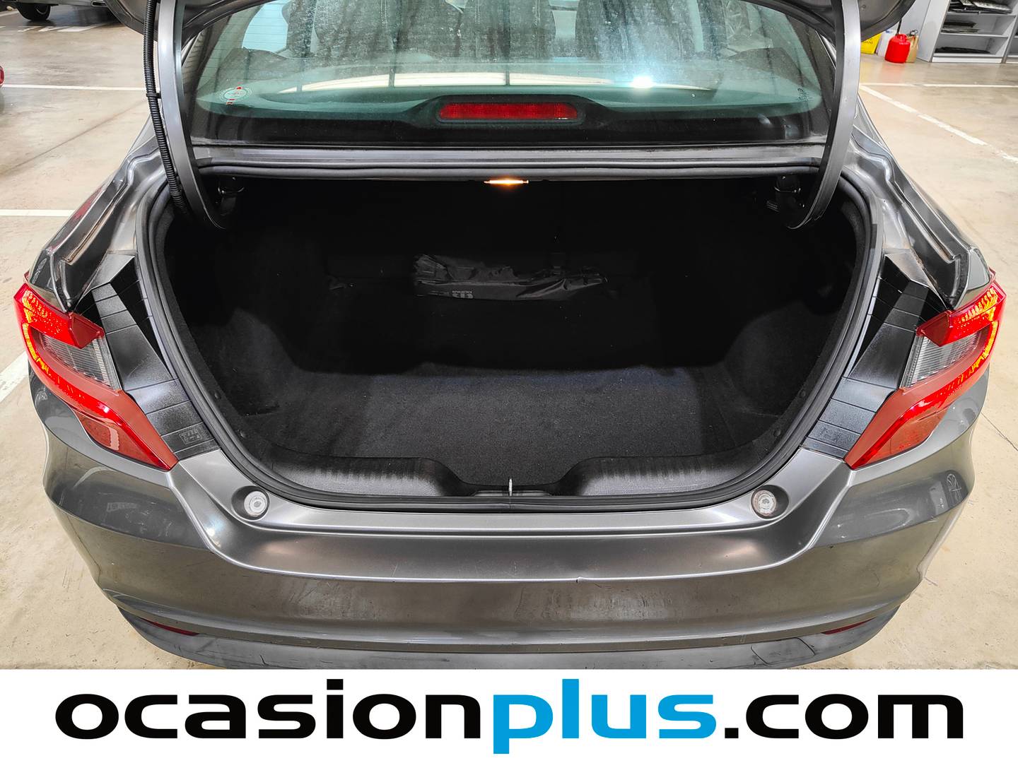 Fotos maletero Fiat Tipo Fiat Tipo Sedan 1.4 Easy (95 CV)