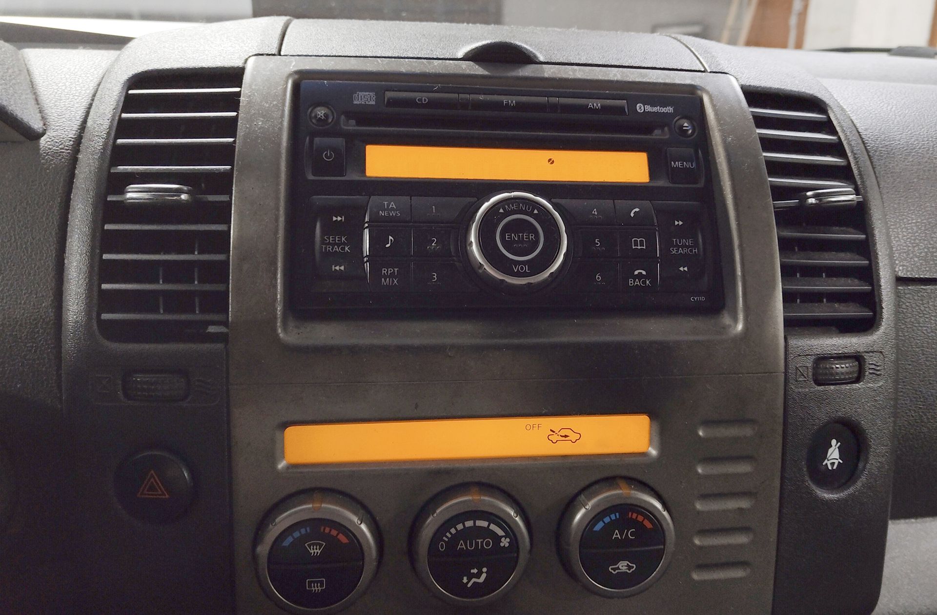 Nissan Pathfinder 2.5 dCi SE 7 plazas - foto 21