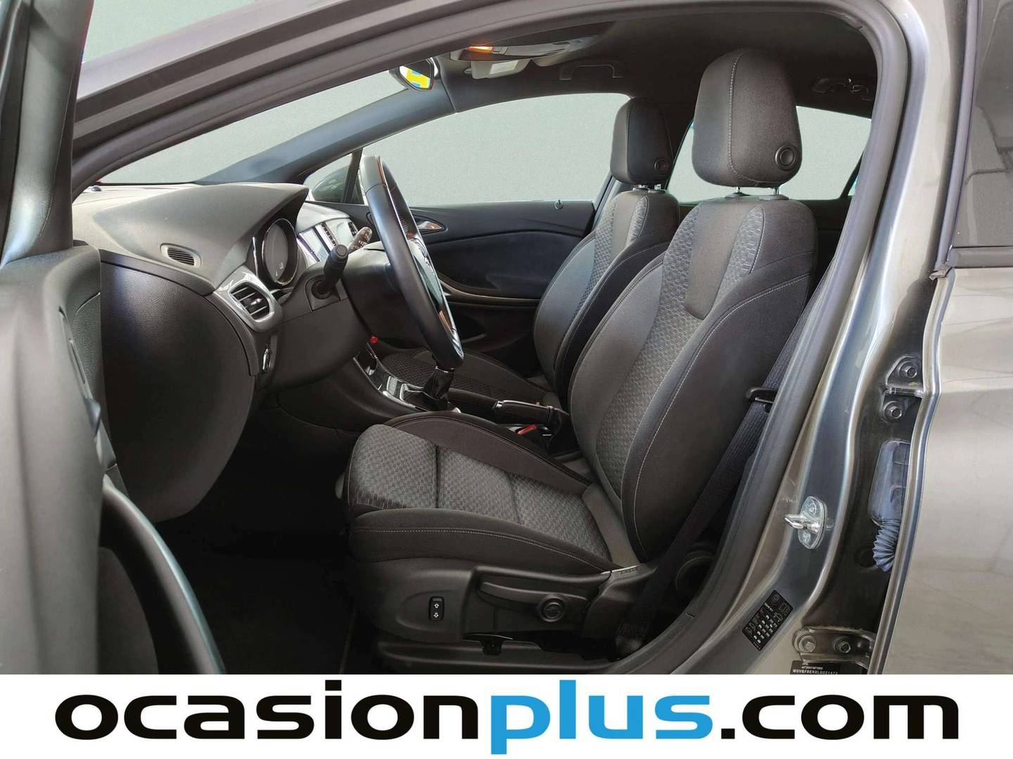 Foto asientos delanteros Opel Astra Opel Astra 1.2 Turbo SHL GS Line (110 CV)