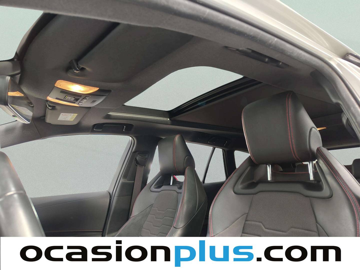 Equipamiento del Toyota Corolla Toyota Corolla Touring Sports 180H Advance E-CVT (180 CV)