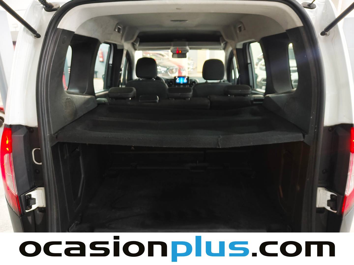 Fotos maletero Mercedes Citan Mercedes Citan Combi 110 CDI Tourer Base Largo (95 CV)
