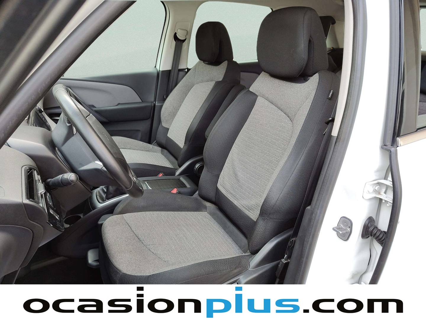Foto asientos delanteros Citroën C4 Picasso Citroën C4 Picasso PureTech 130 S&S Live Edition (130 CV)