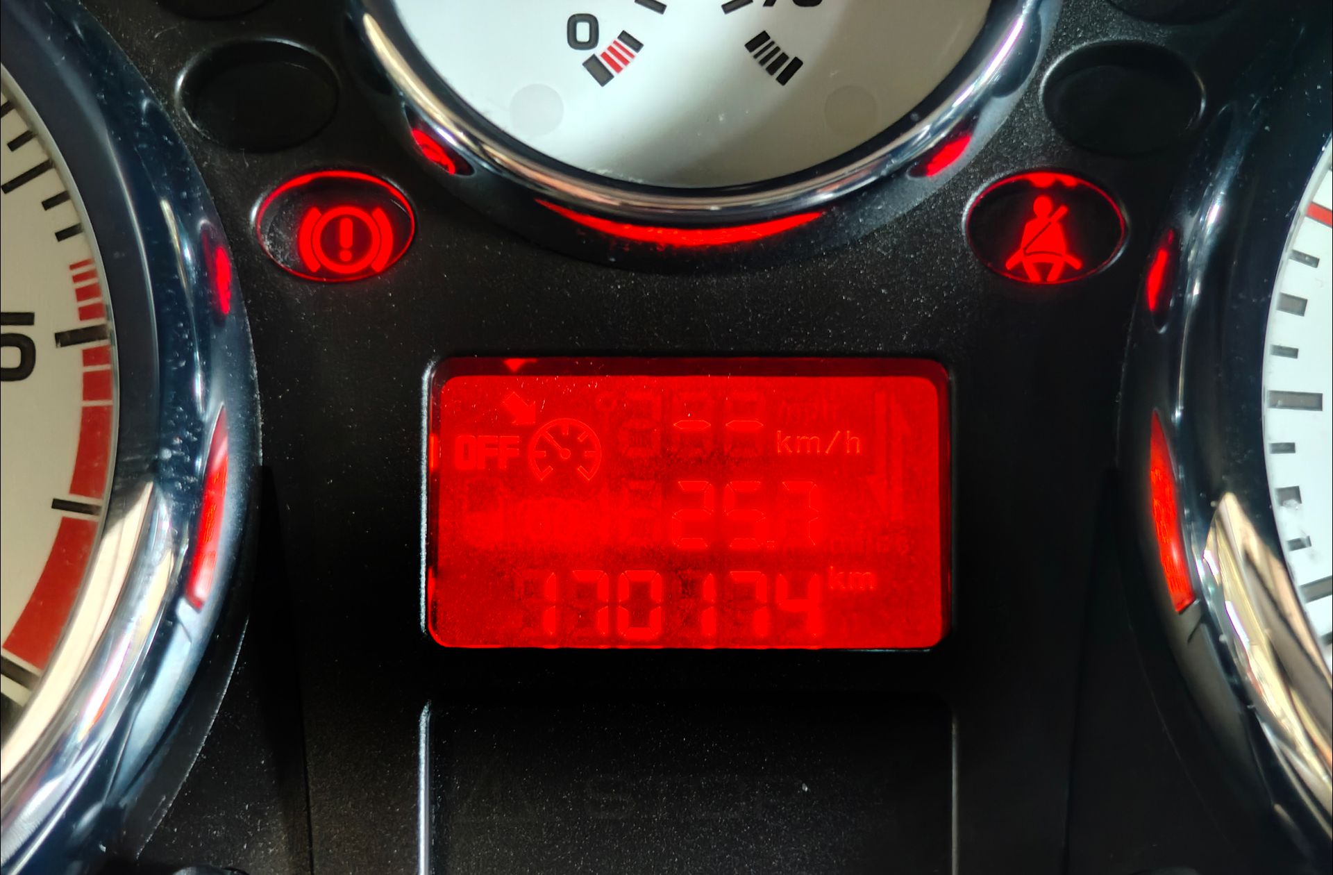 Peugeot 207 1.4 HDi Active FAP - foto 7