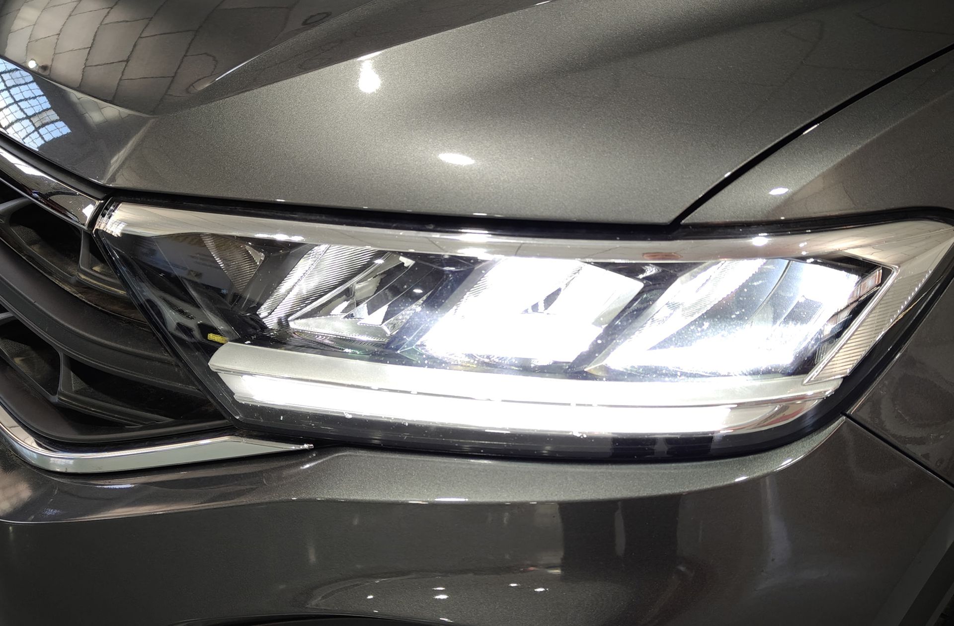 Volkswagen T-Roc Life 1.0 TSI - foto 13