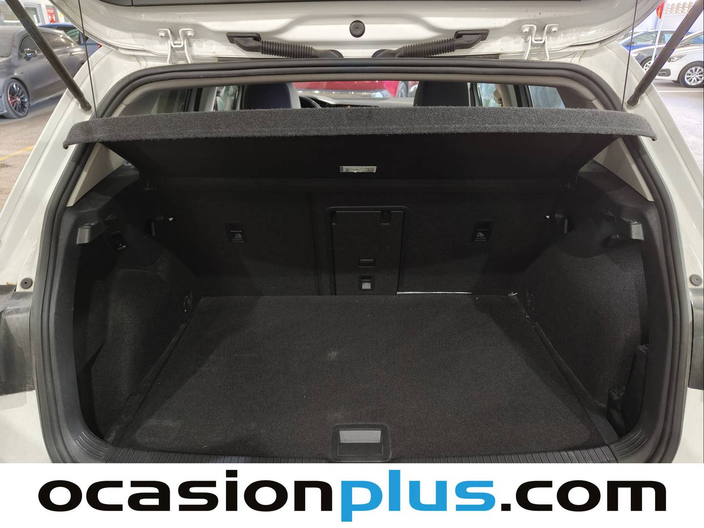 Fotos maletero Volkswagen Golf Volkswagen Golf Life 2.0 TDI (150 CV) DSG