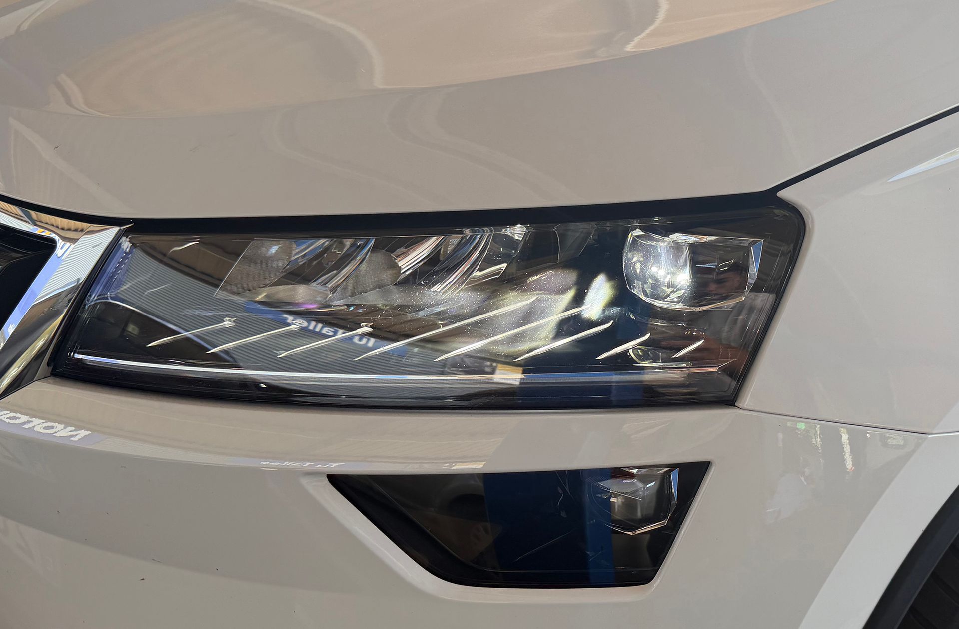 Škoda Karoq 1.0 TSI Ambition - foto 13