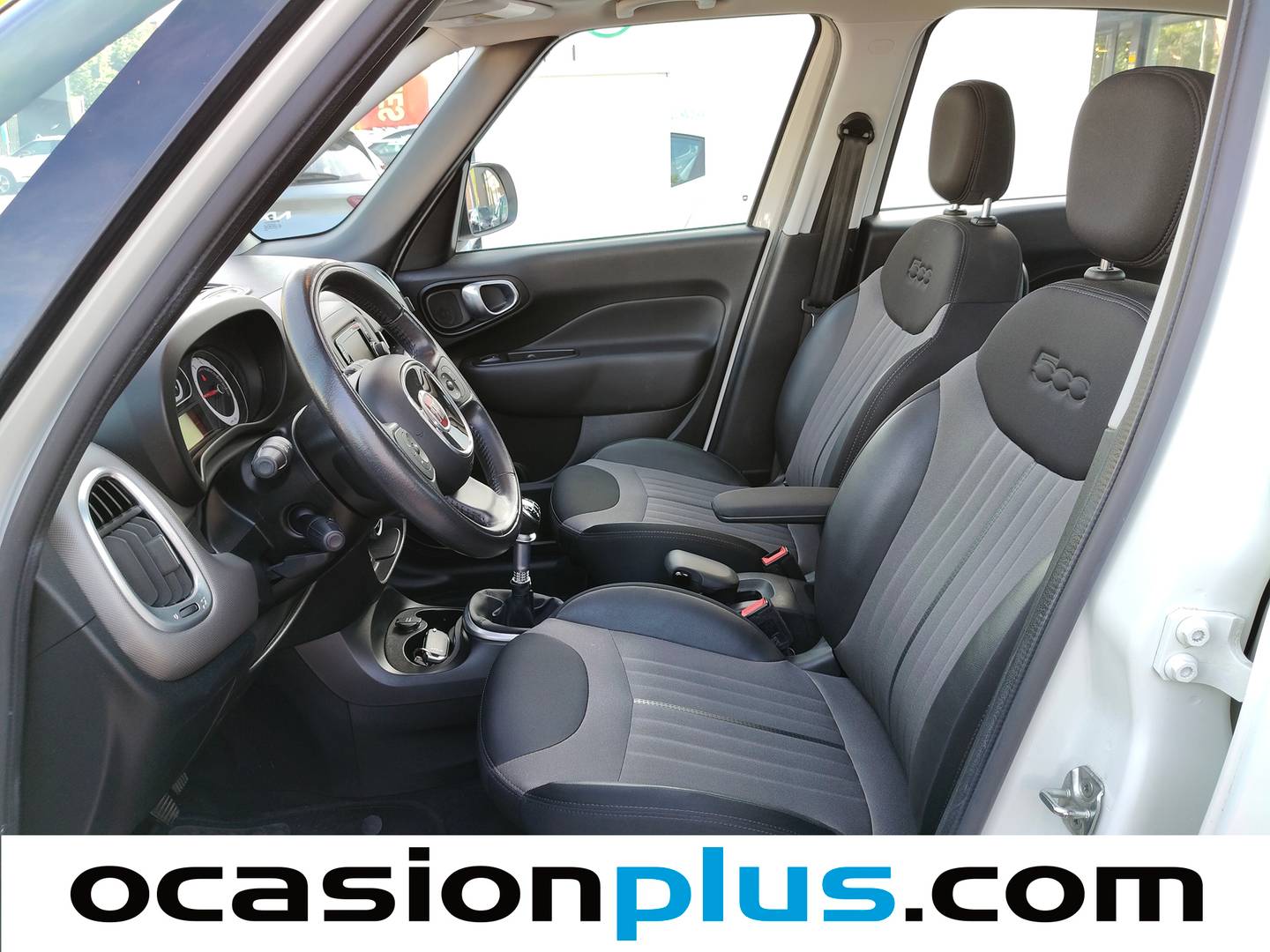 Foto asientos delanteros Fiat 500L Fiat 500L 1.6 16v Multijet S&S Lounge (120 CV)