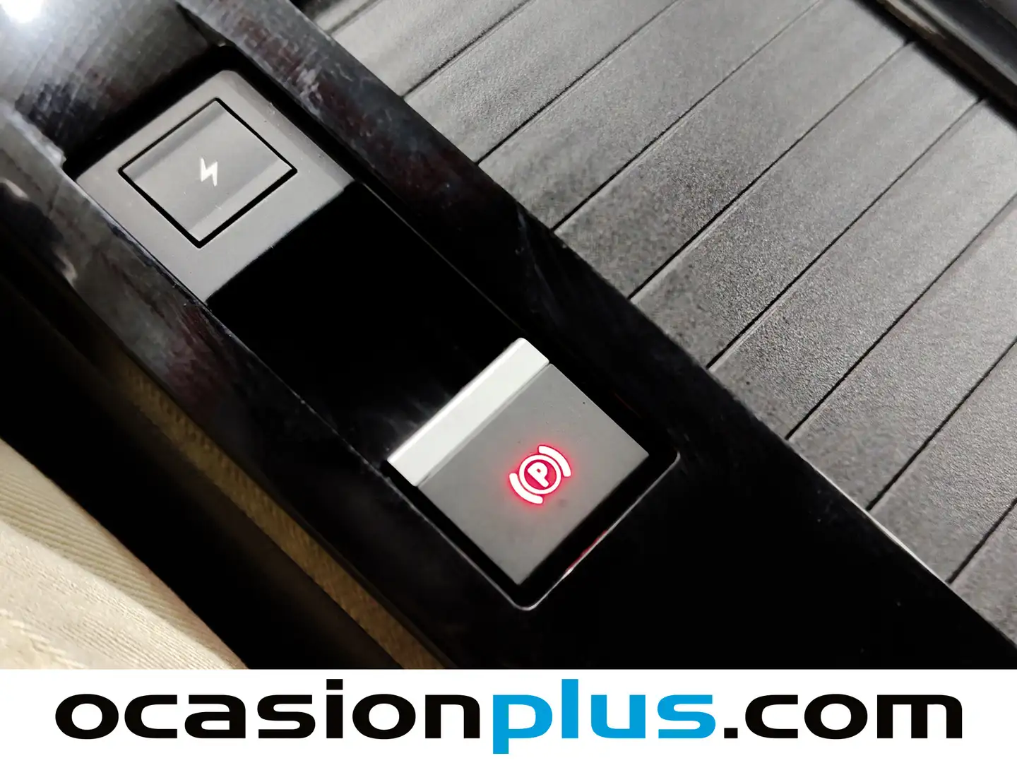 Foto Citroën ë-C4 Citroen ë-C4 eléctrico 50kWh Shine (136 CV)