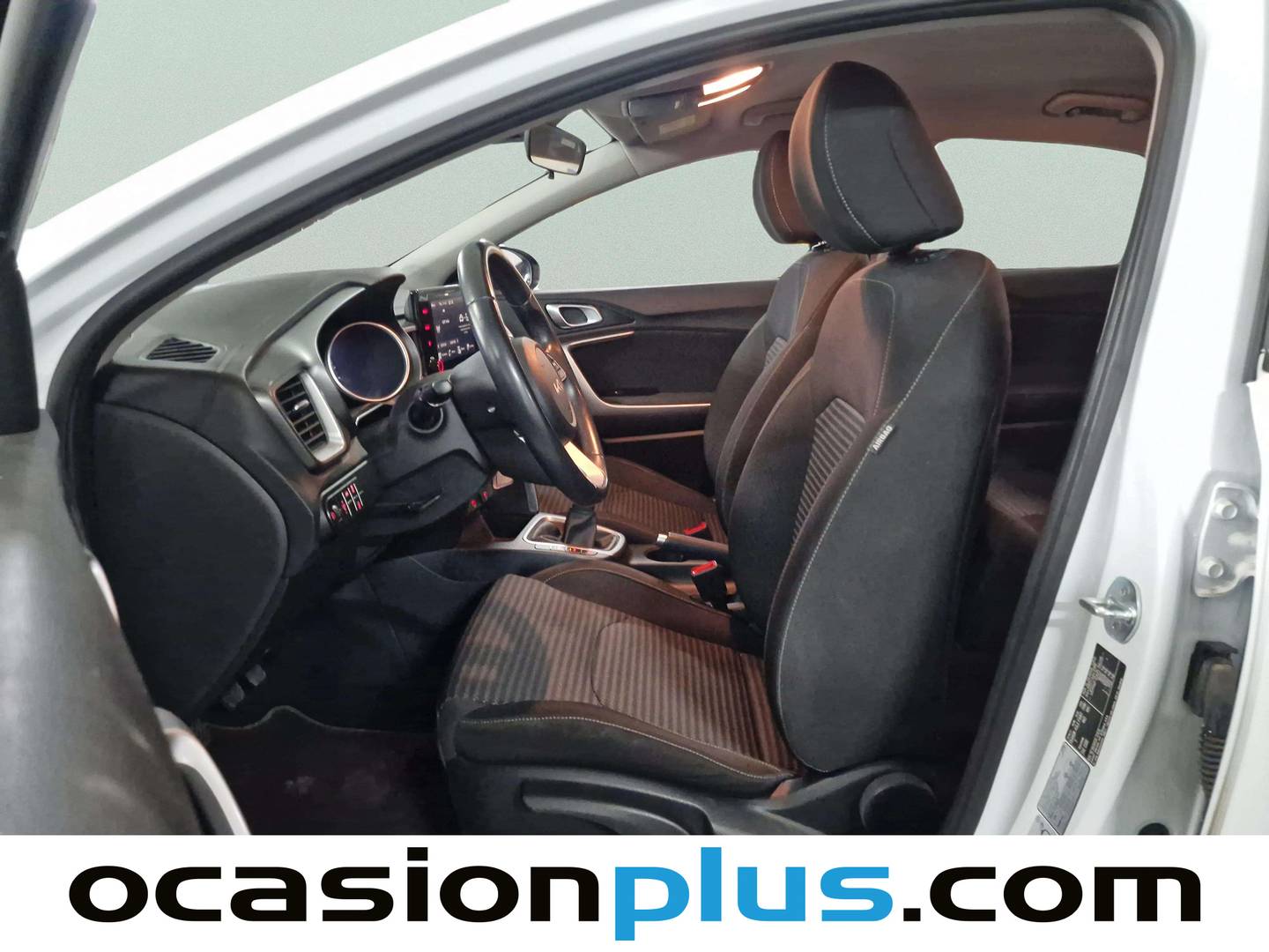 Foto KIA XCeed Kia XCeed 1.0 T-GDi Drive (120 CV)