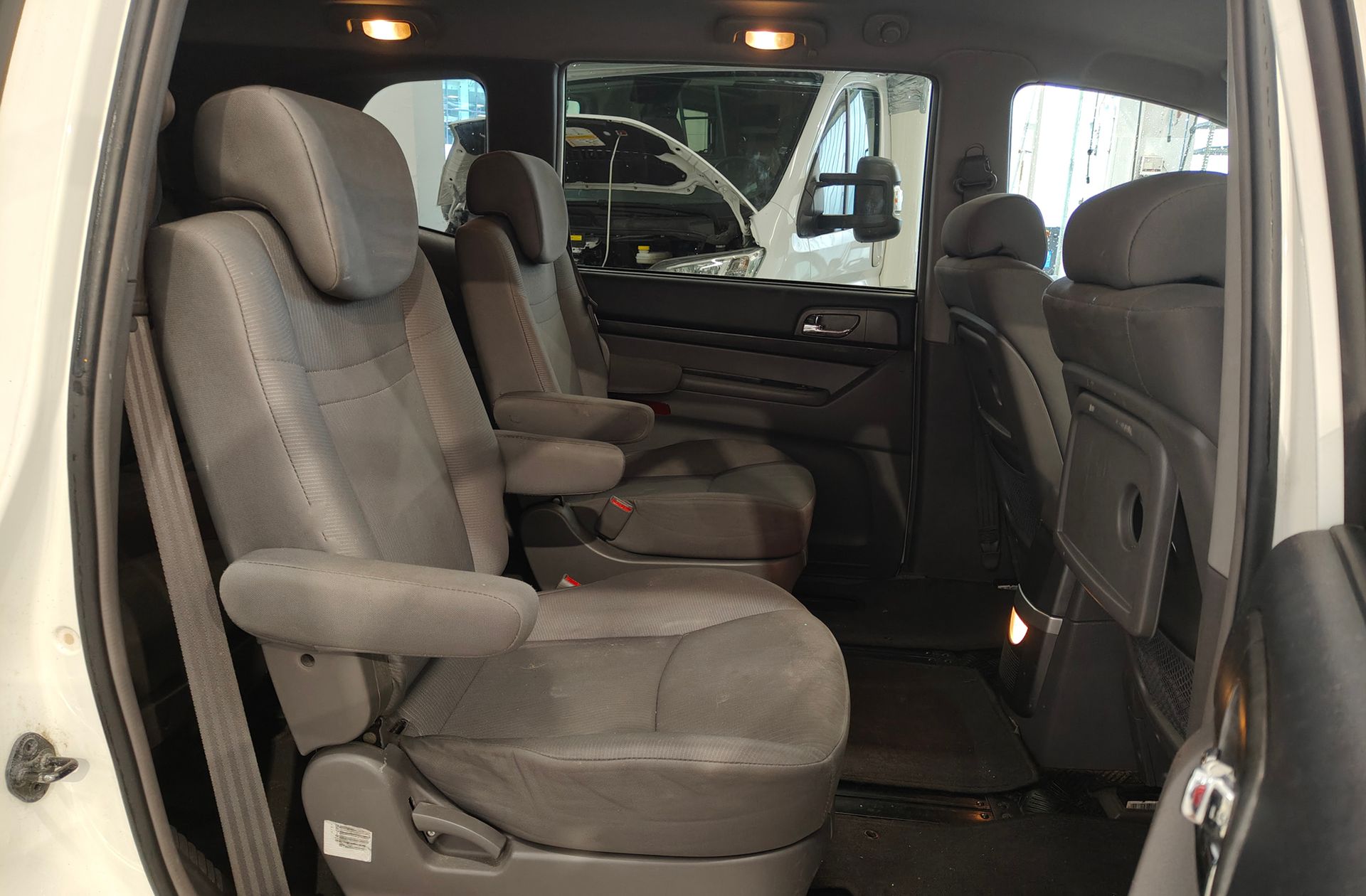 SsangYong Rodius 2.0 e-Xdi Premium 7 plazas - foto 16