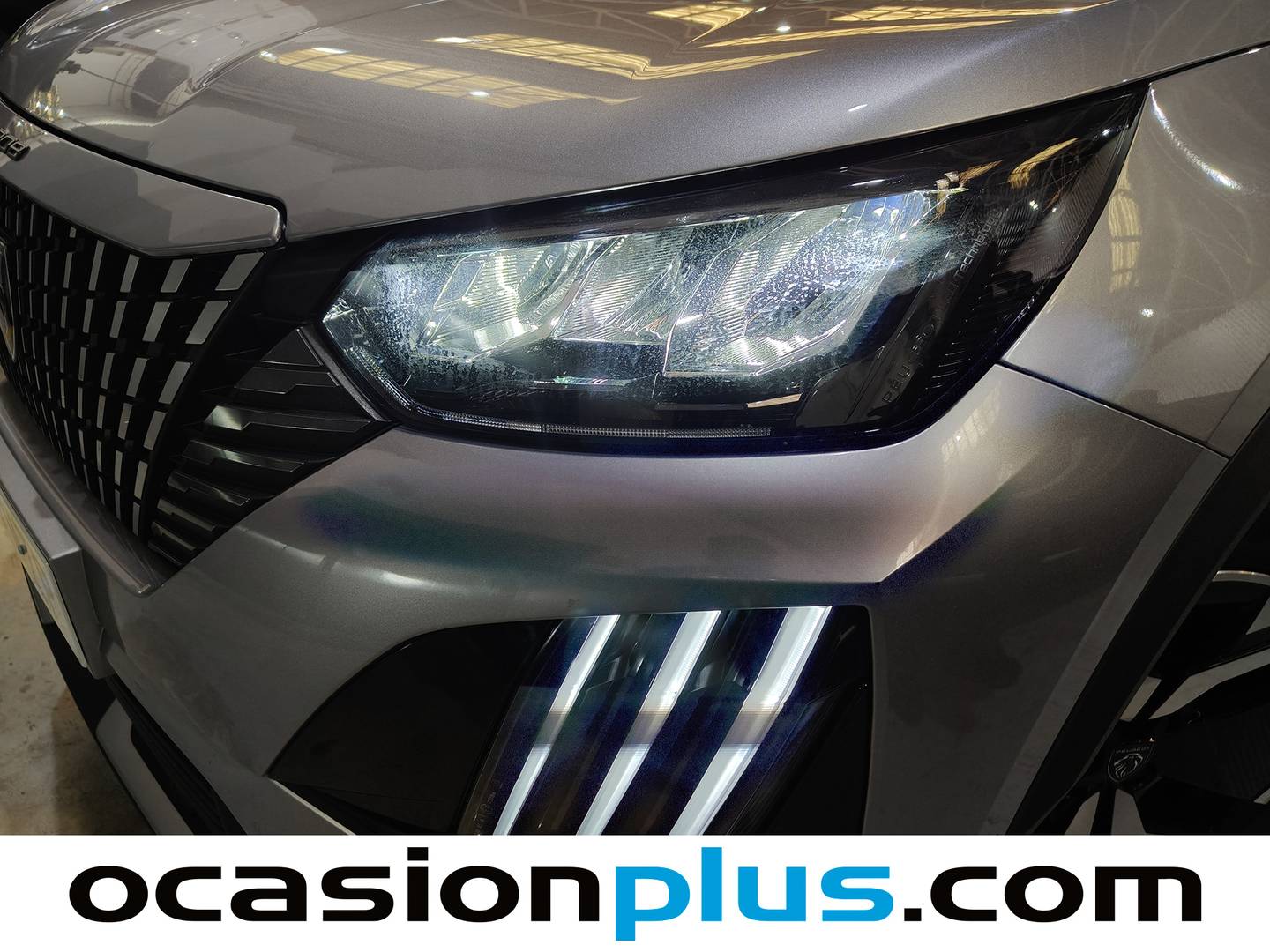 Foto Peugeot 2008 Peugeot 2008 Allure Hybrid eDCS6 (136 CV)