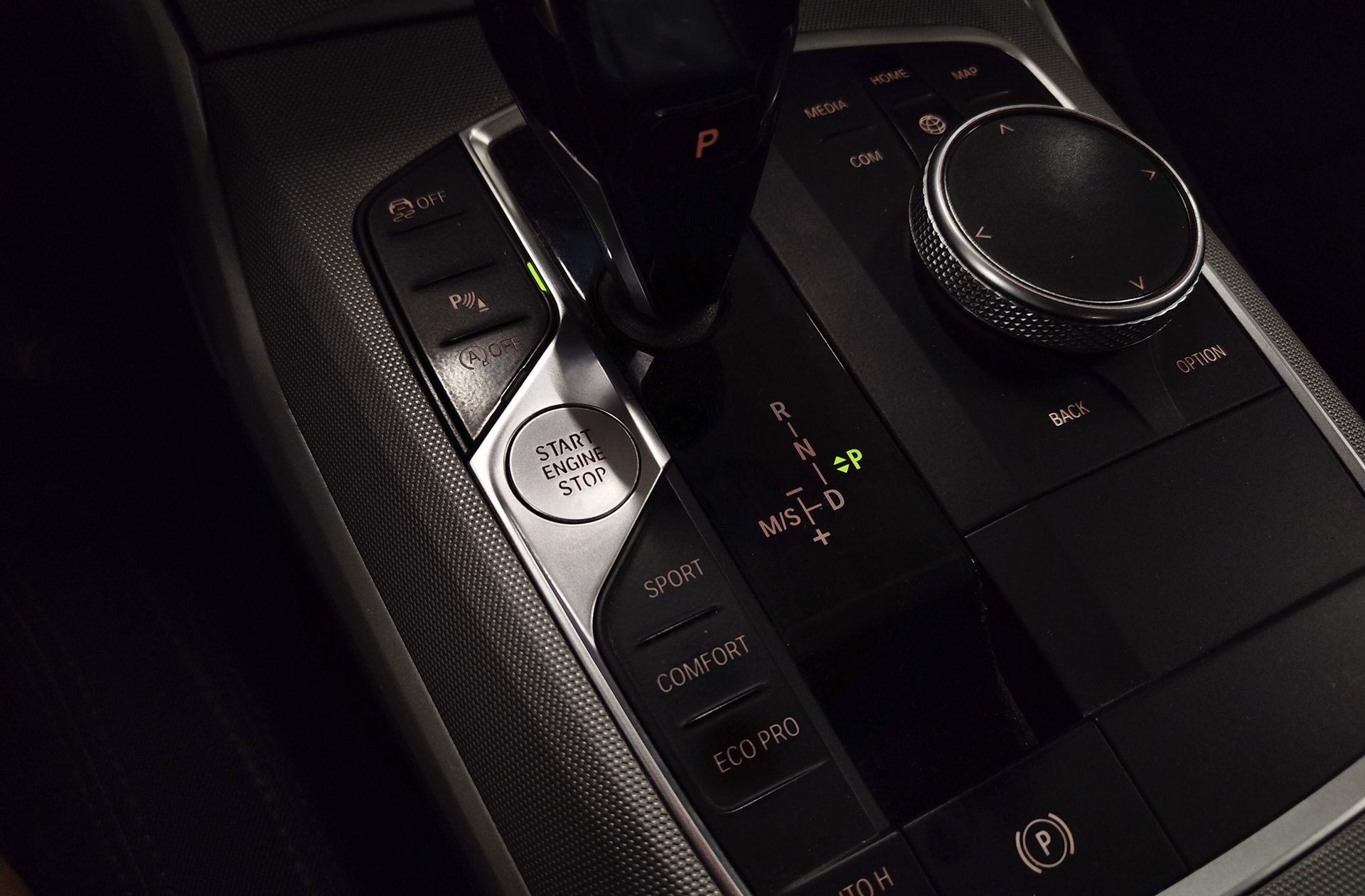 BMW Serie 3 318d - foto 28