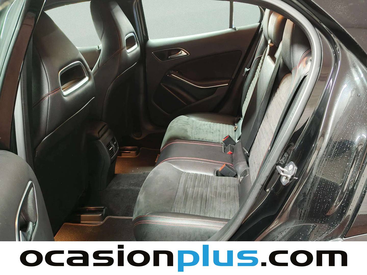 Foto Mercedes GLA Mercedes-Benz GLA GLA 200 d (136 CV) PACK AMG