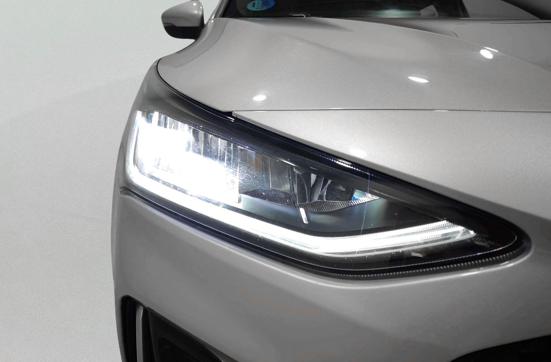 Ford Focus 1.0 EcoBoost MHEV ST-Line - foto 17