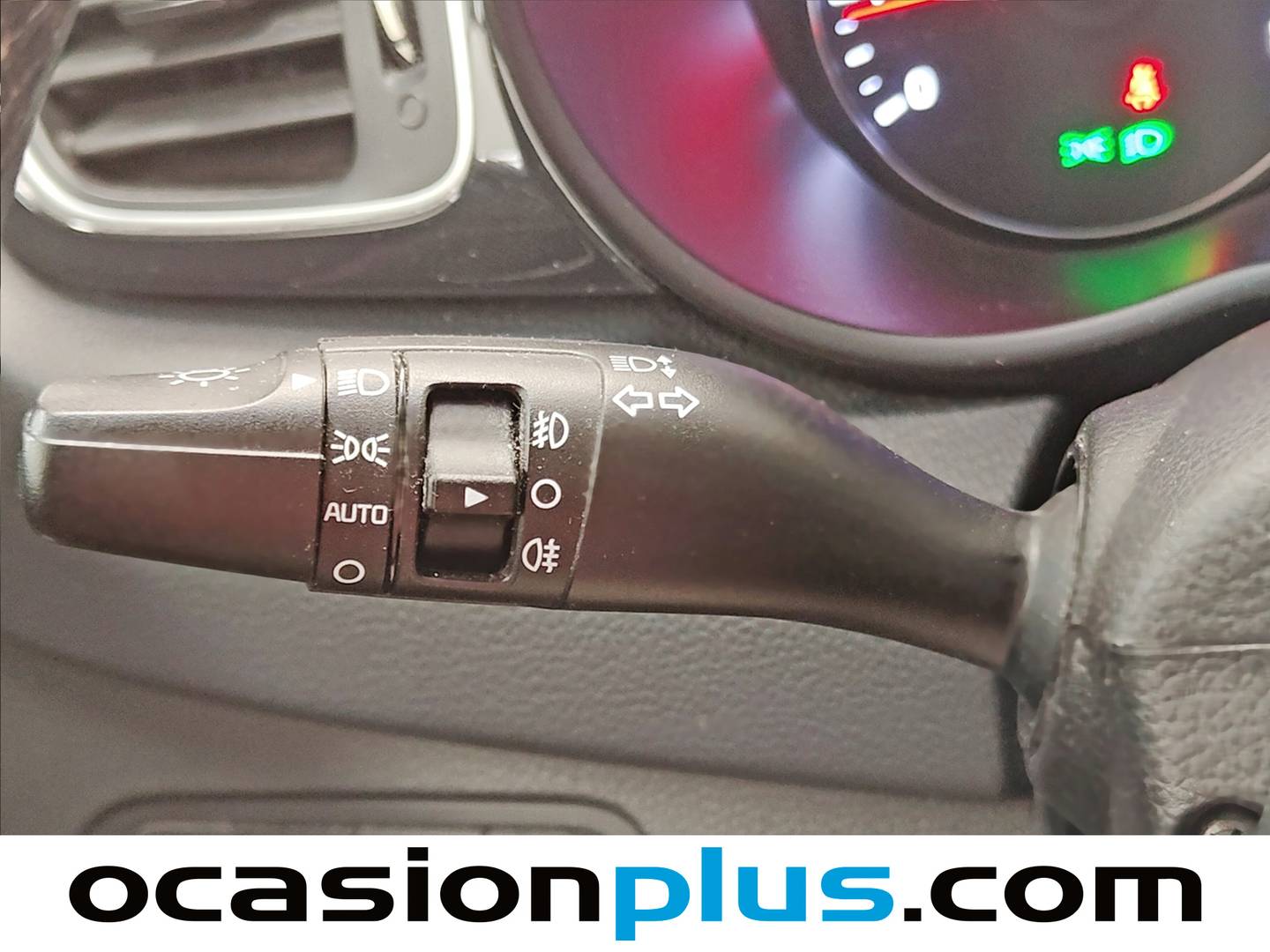 KIA Carens KIA Carens 1.6 GDi UEFA Euro 2016 Eco-Dynamics (135 CV) de ocasión