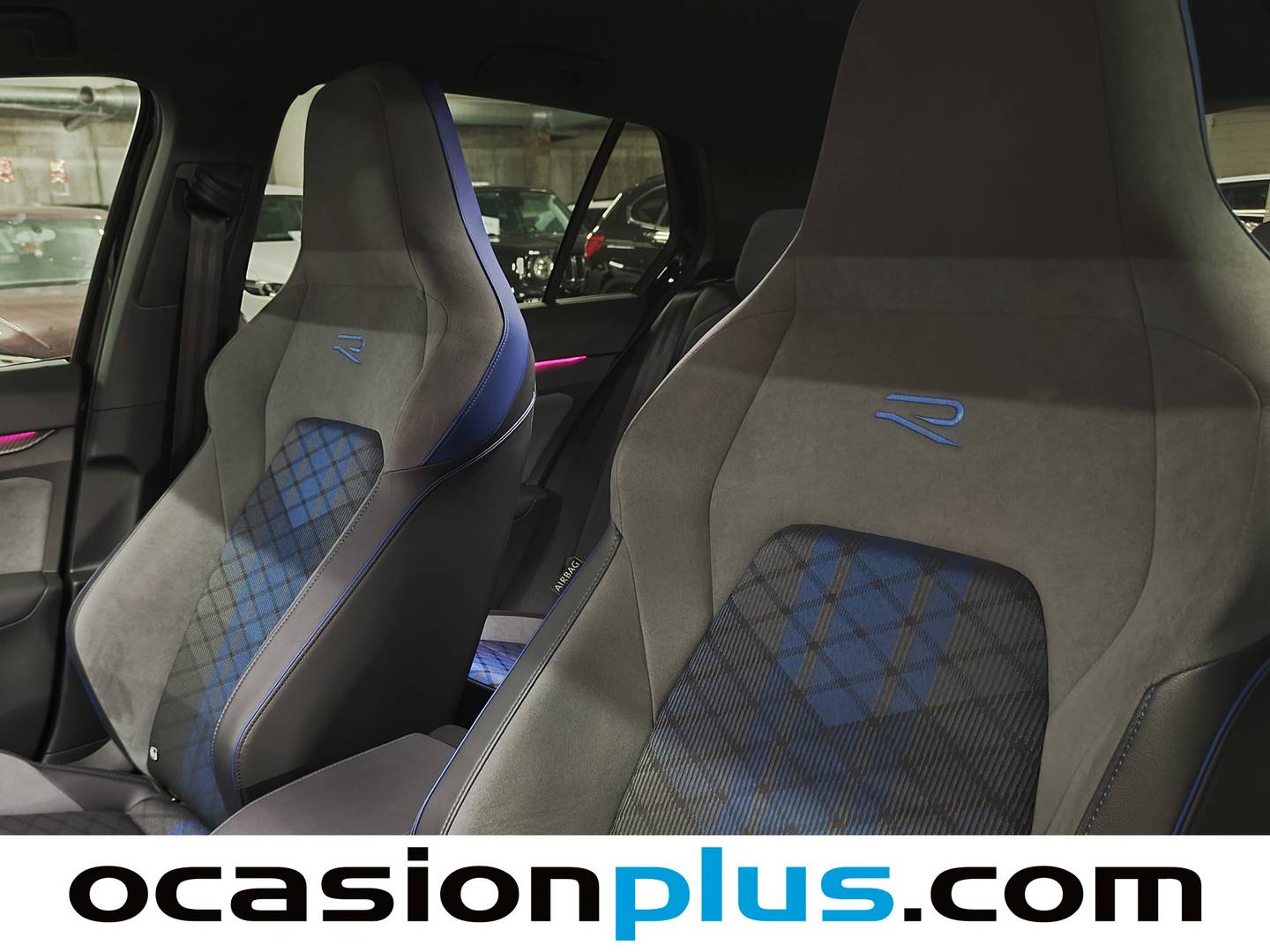 Extras y acabados del Volkswagen Golf Volkswagen Golf R 2.0 TSI 4Motion (320 CV) DSG