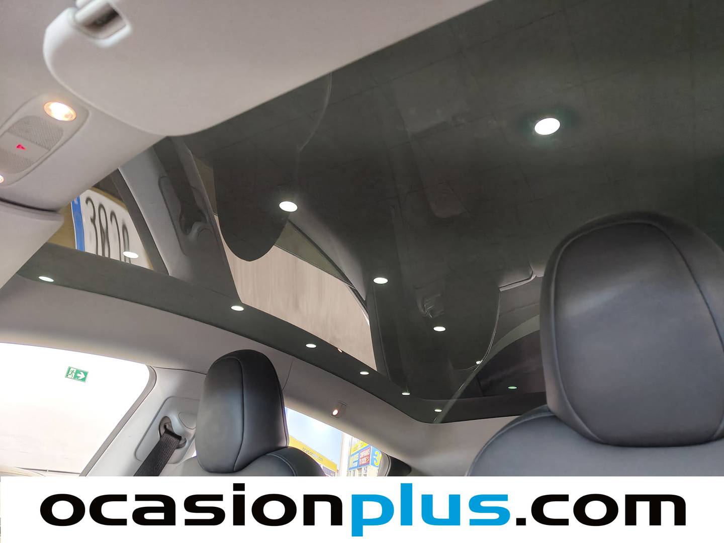 Extras y acabados del Tesla Model Y Tesla Model Y Gran Autonomía 4WD (514 CV)