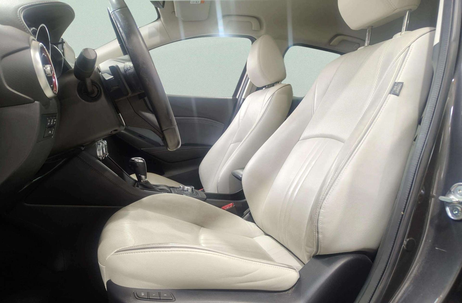 Mazda CX-3 2.0 G Zenith White 2WD - foto 14