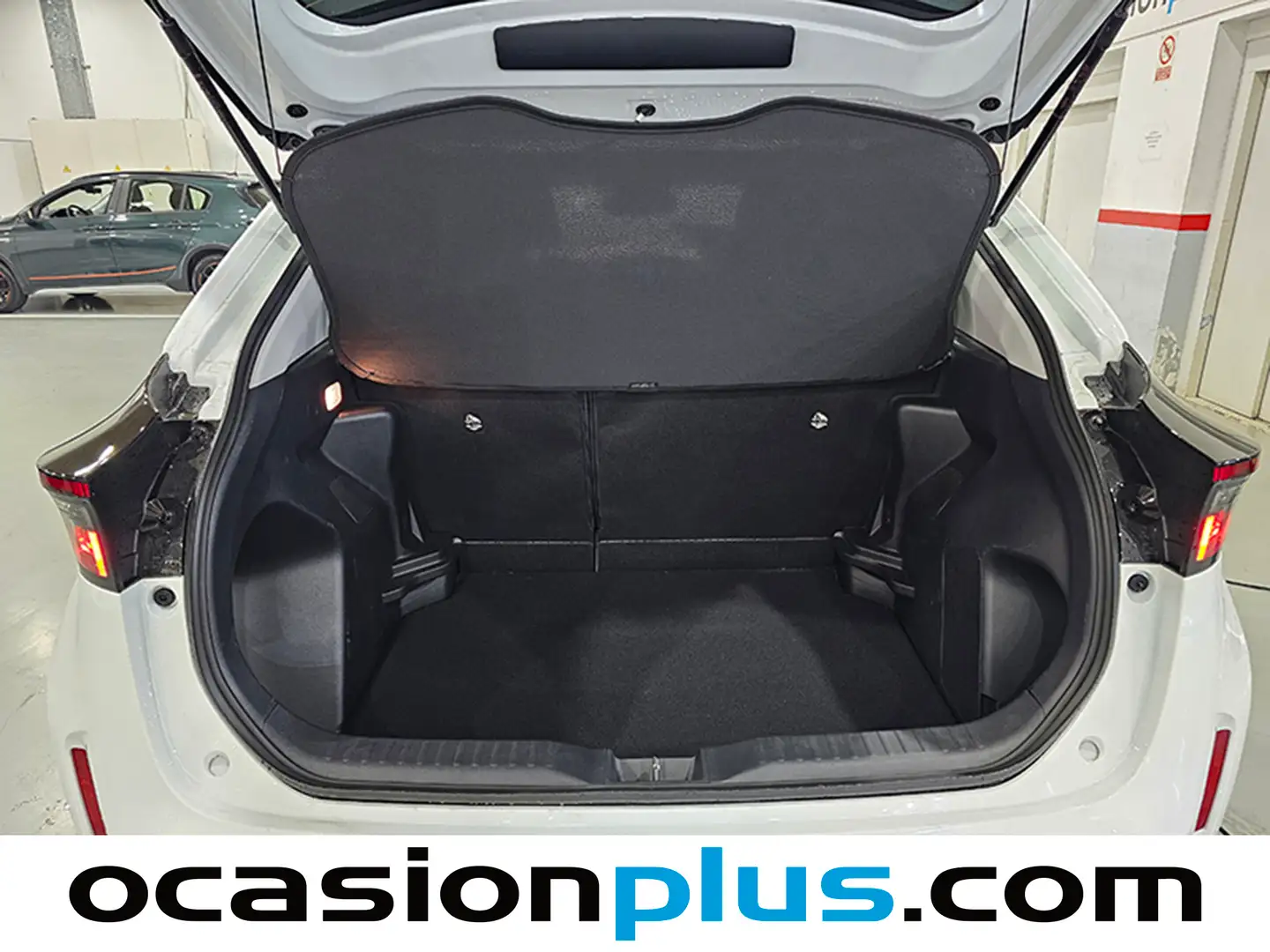 Foto Toyota Yaris Cross Toyota Yaris Cross 120H Business Plus  (116 CV)