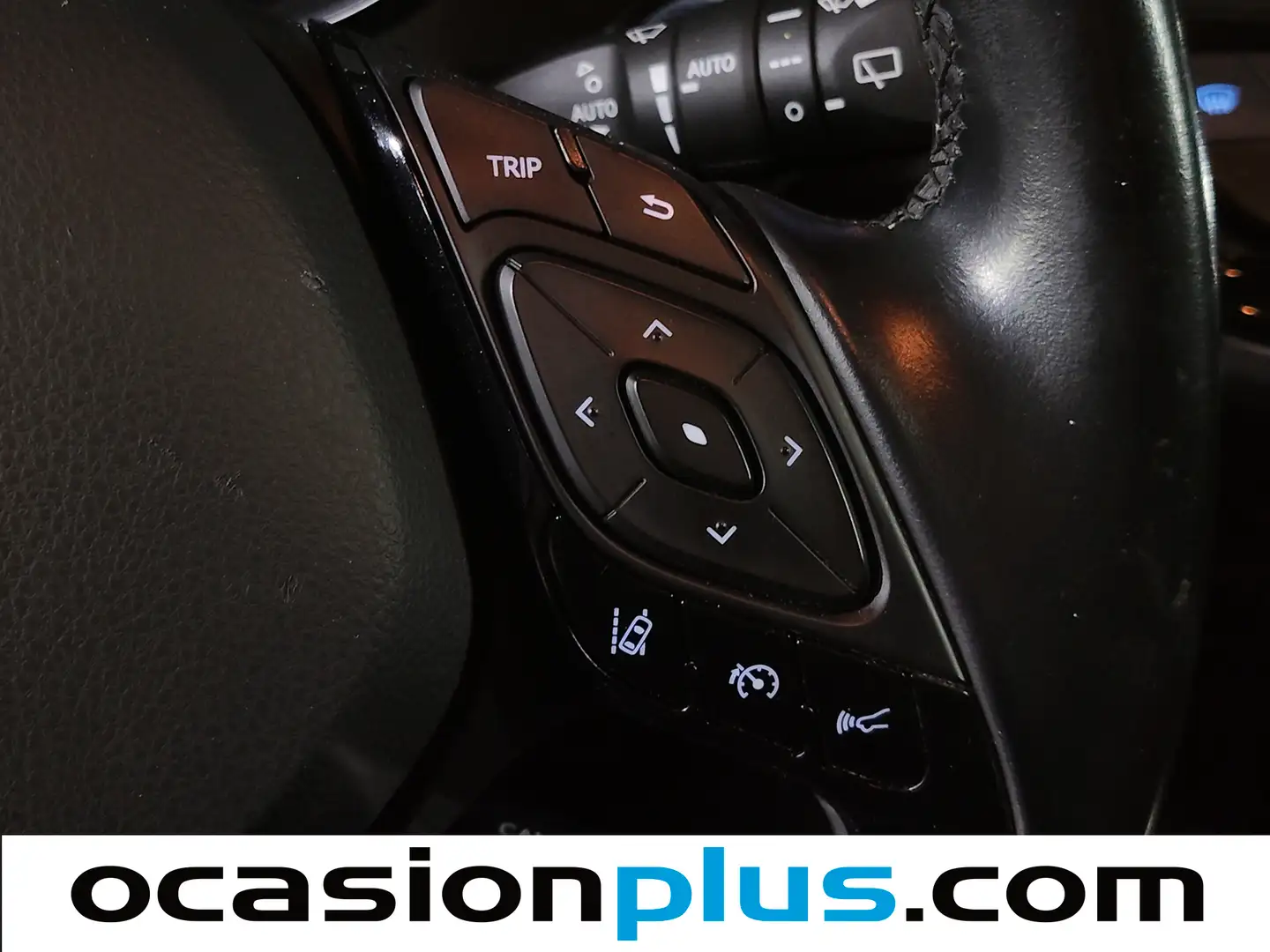 Foto Toyota C-HR Toyota C-HR 1.8 125H Dynamic Plus (122 CV)