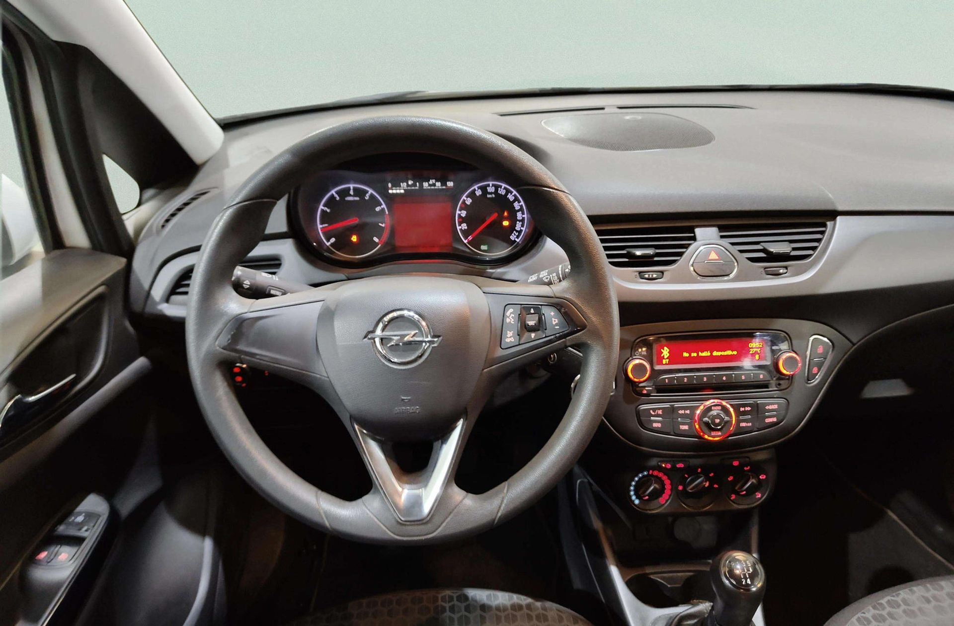 Opel Corsa 1.4 Expression - foto 18