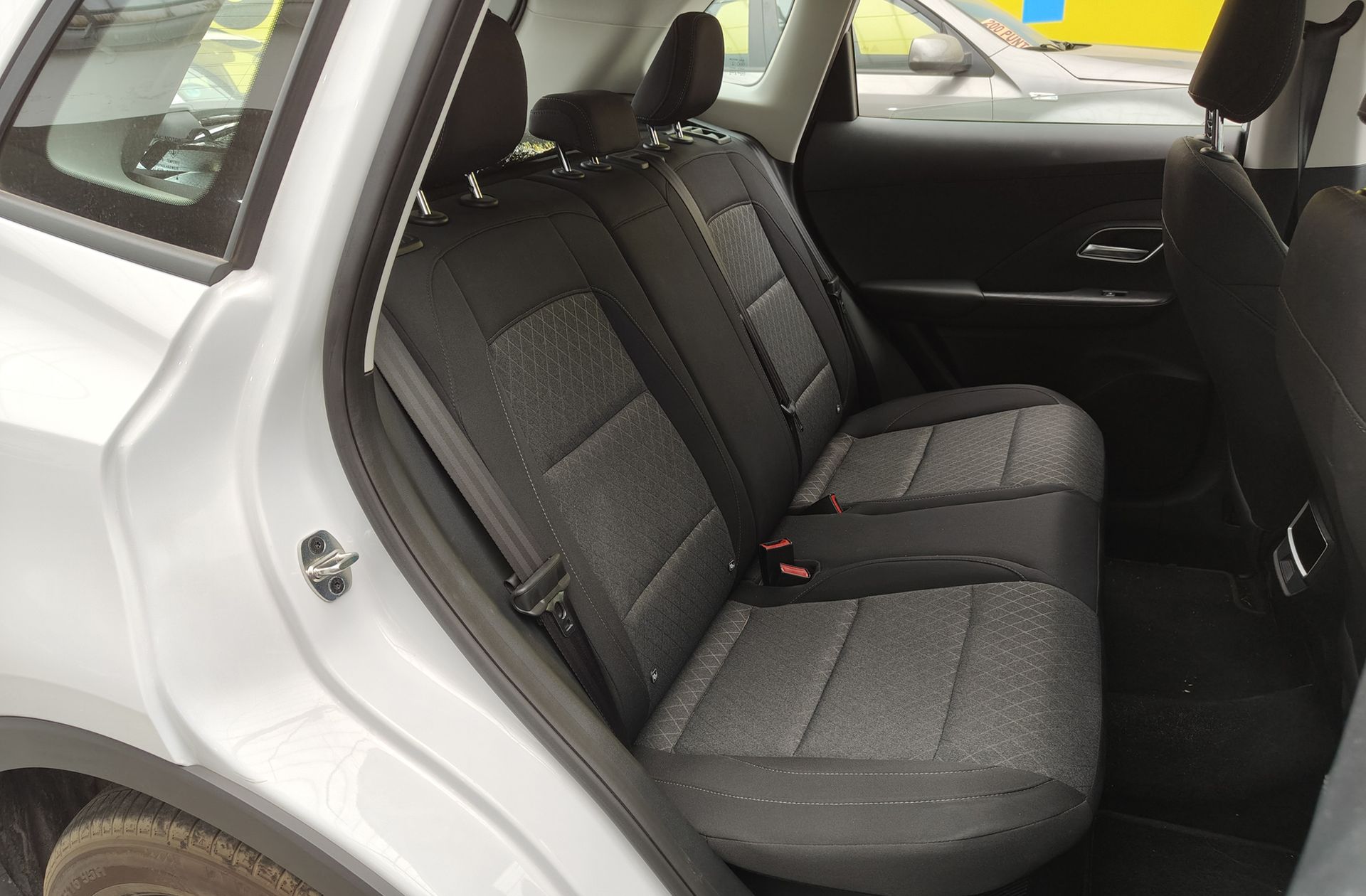 MG ZS 1.5 Hybrid+ Standard - foto 16