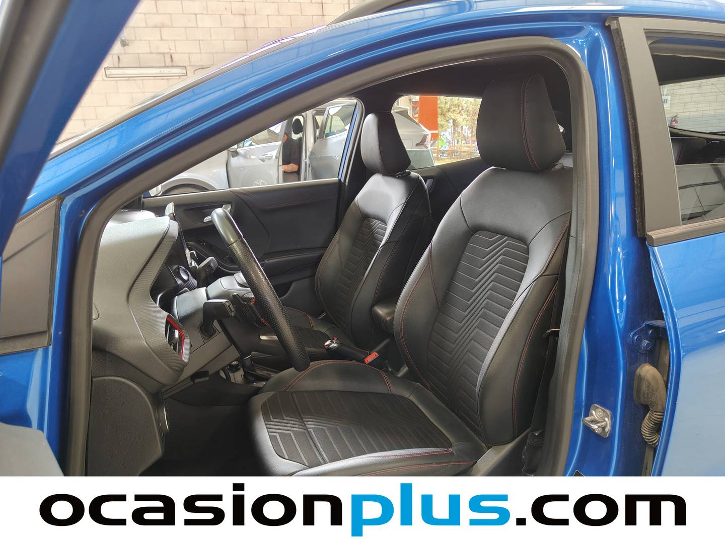 Foto Ford Puma Ford Puma 1.0 EcoBoost MHEV ST-Line X Auto  (125 CV)