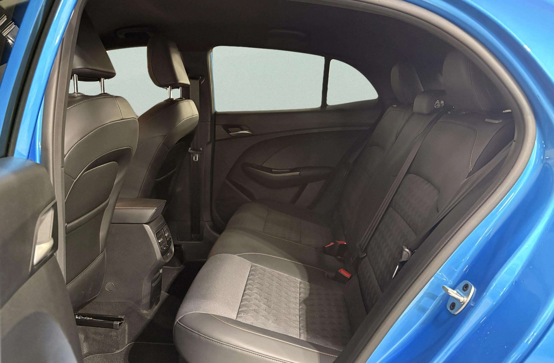 MG MG3 Hybrid+ Luxury - foto 13