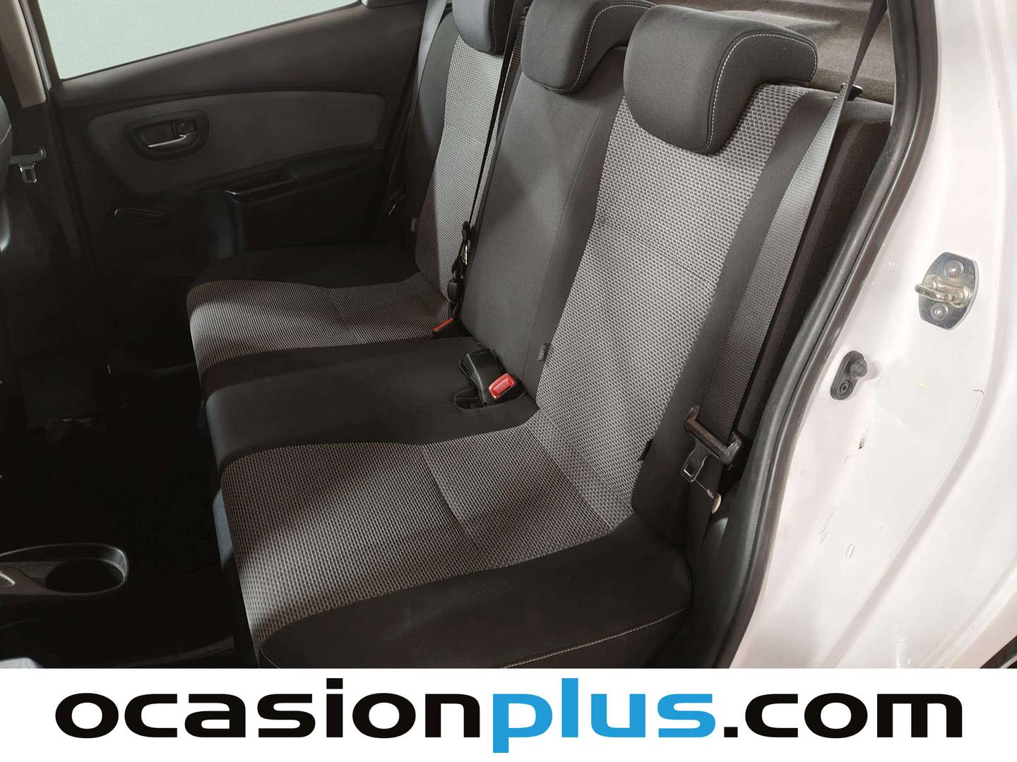 Foto asientos traseros Toyota Yaris Toyota Yaris 1.5 Hybrid Active (100 CV)